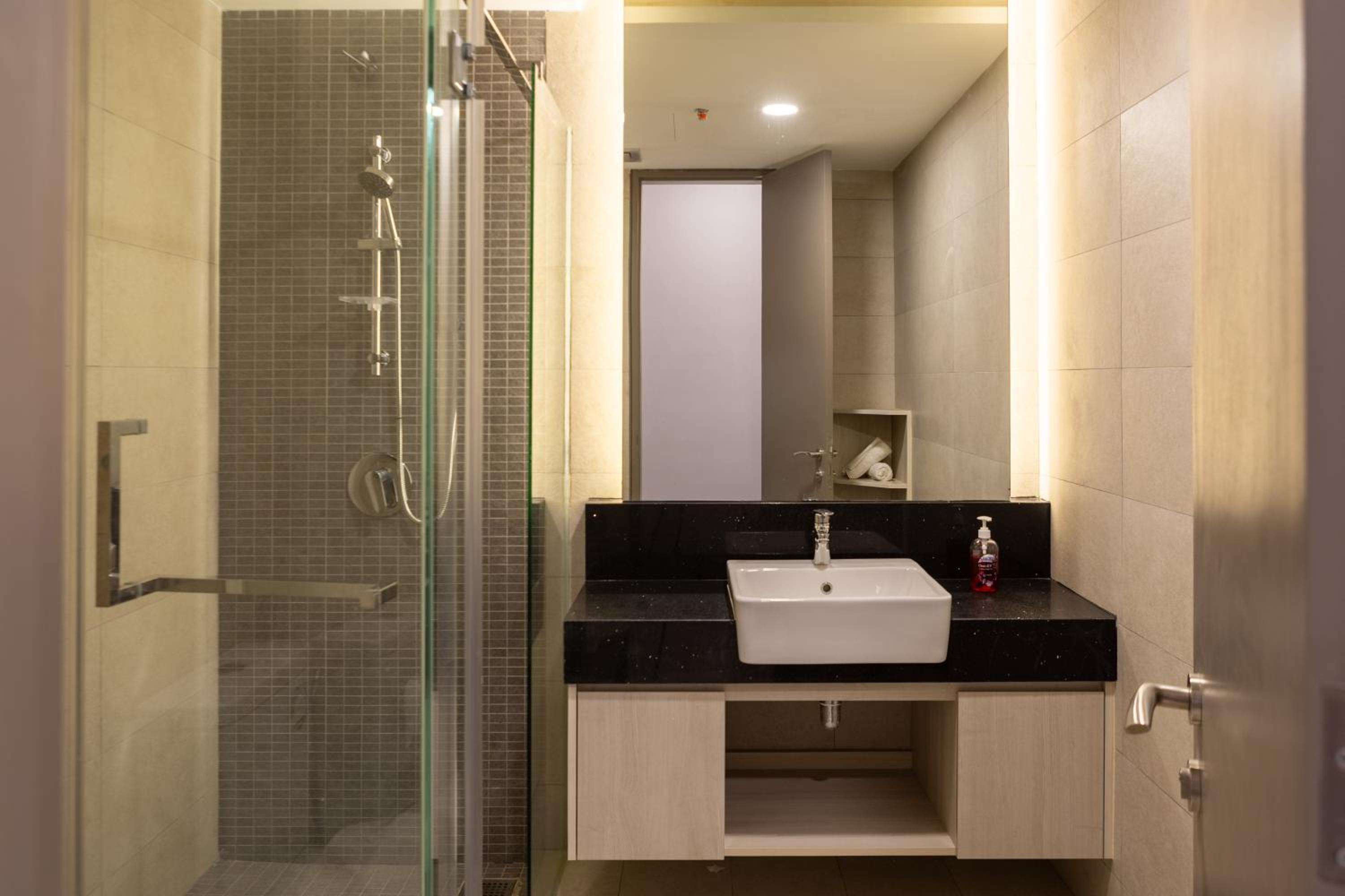 Societe Suites By iHost Global