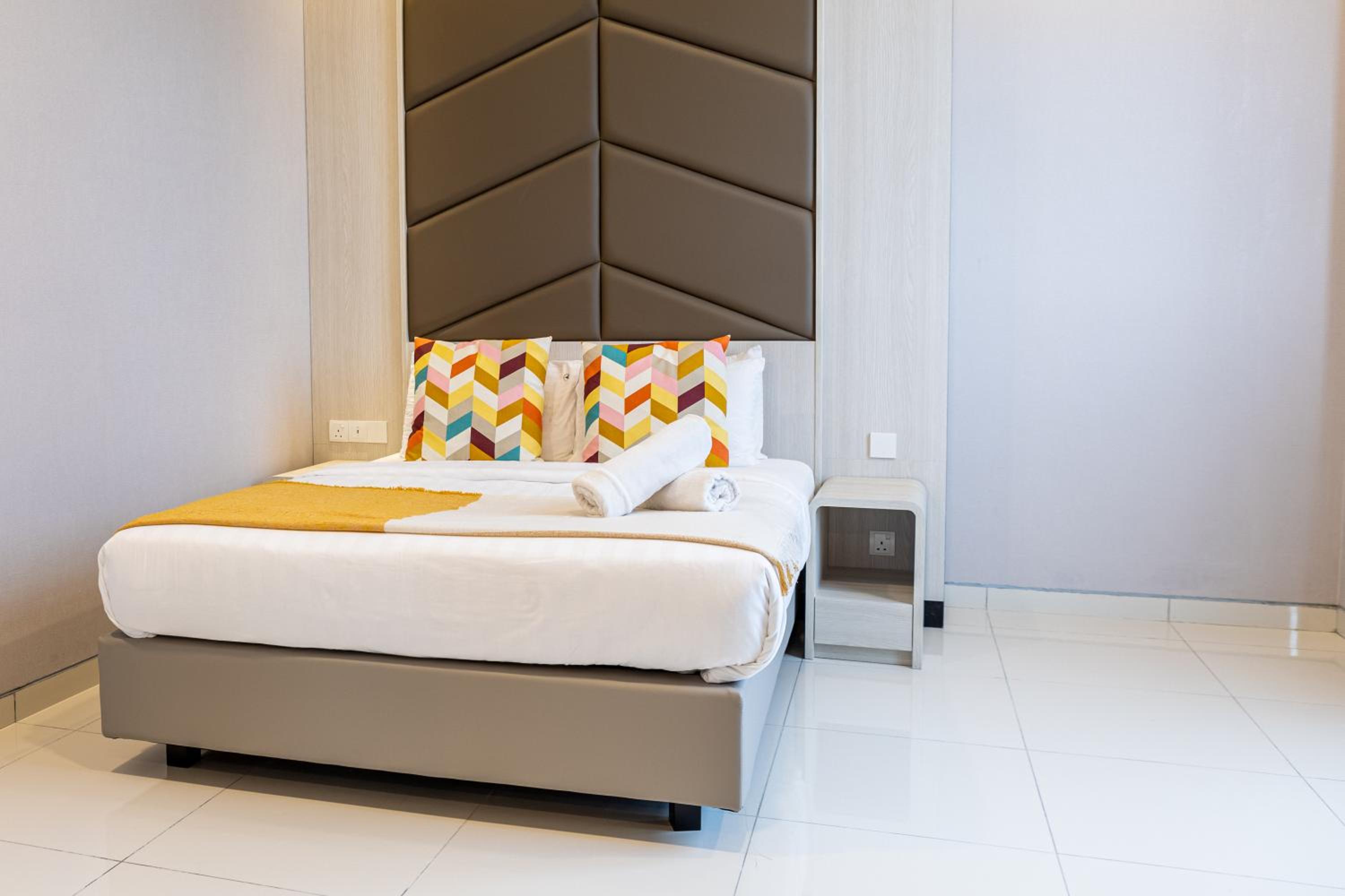 Societe Suites By iHost Global