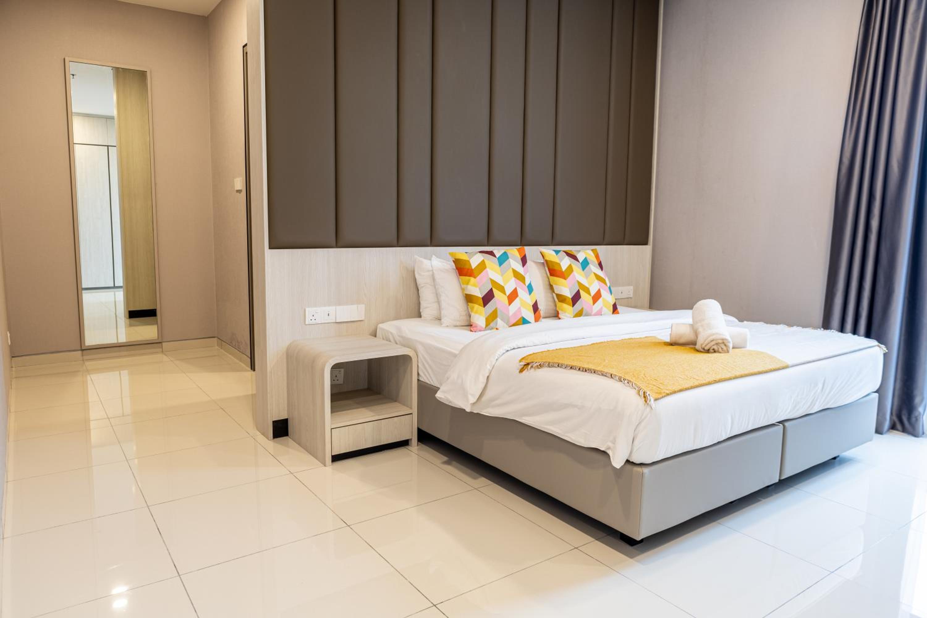 Societe Suites By iHost Global