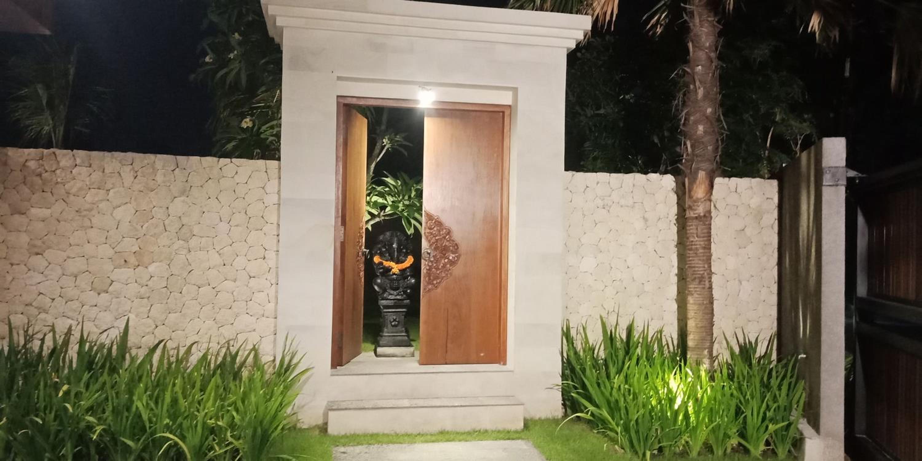 Villa Dharmatria