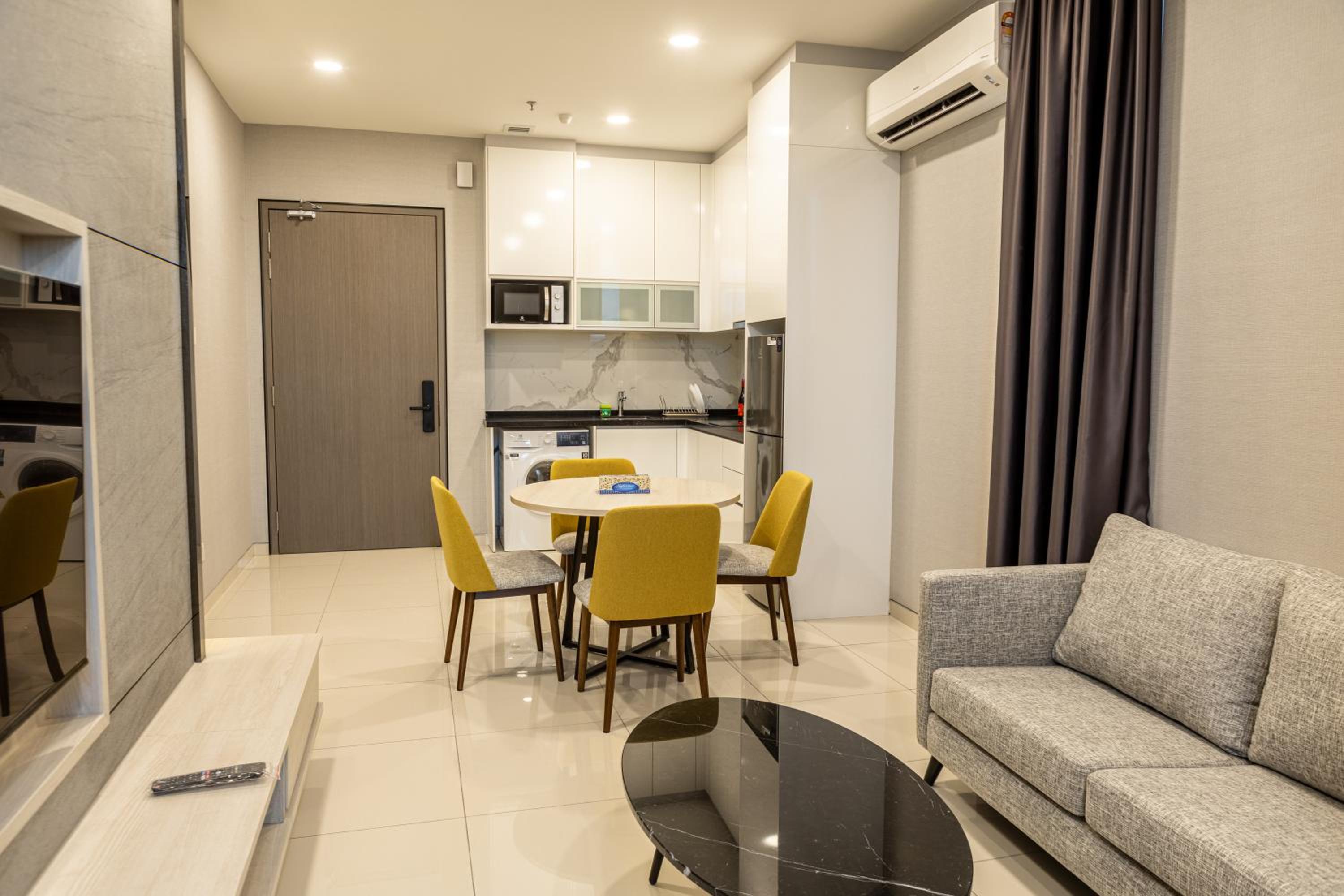 Societe Suites By iHost Global