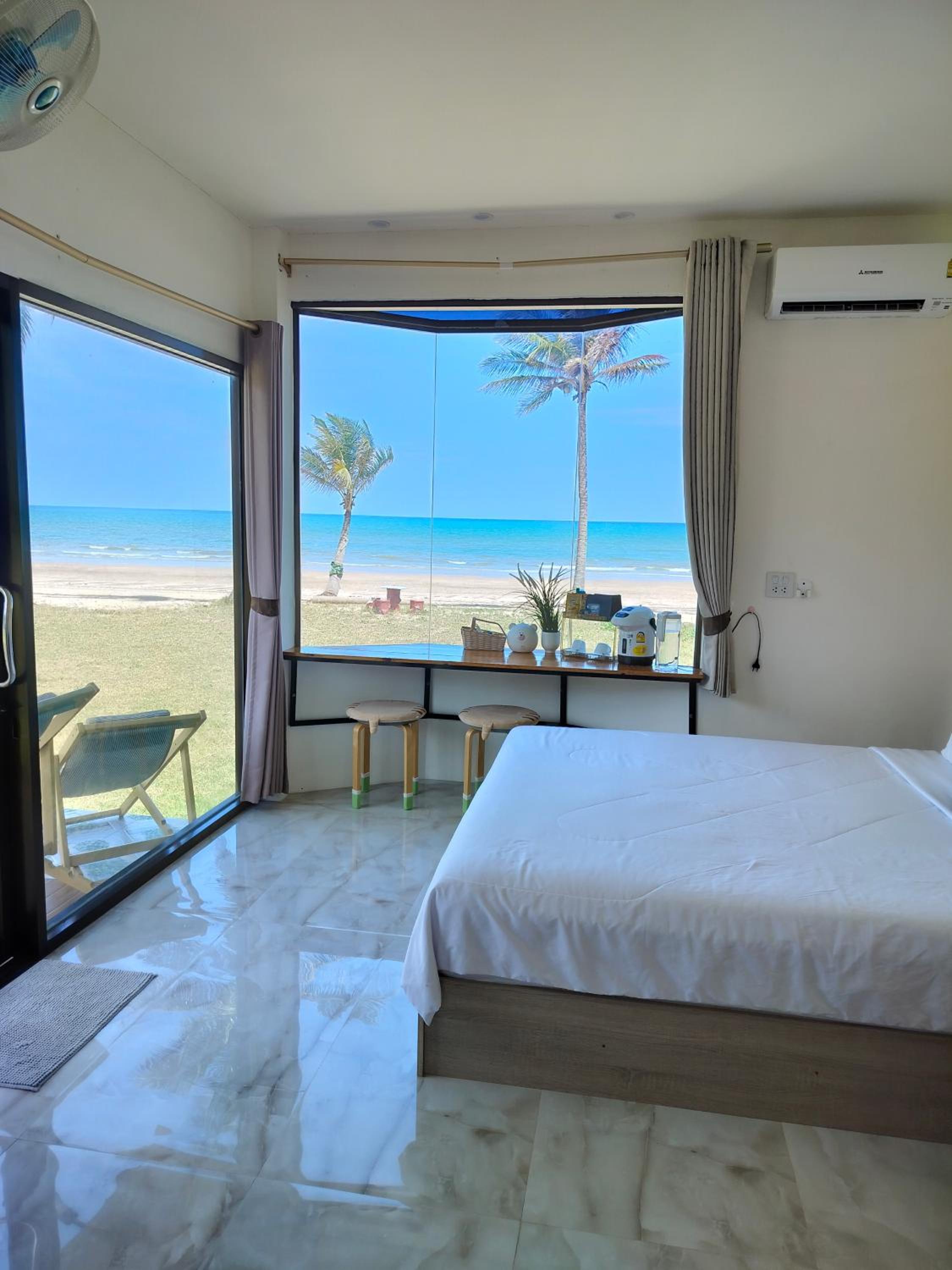 Baan Be Beach