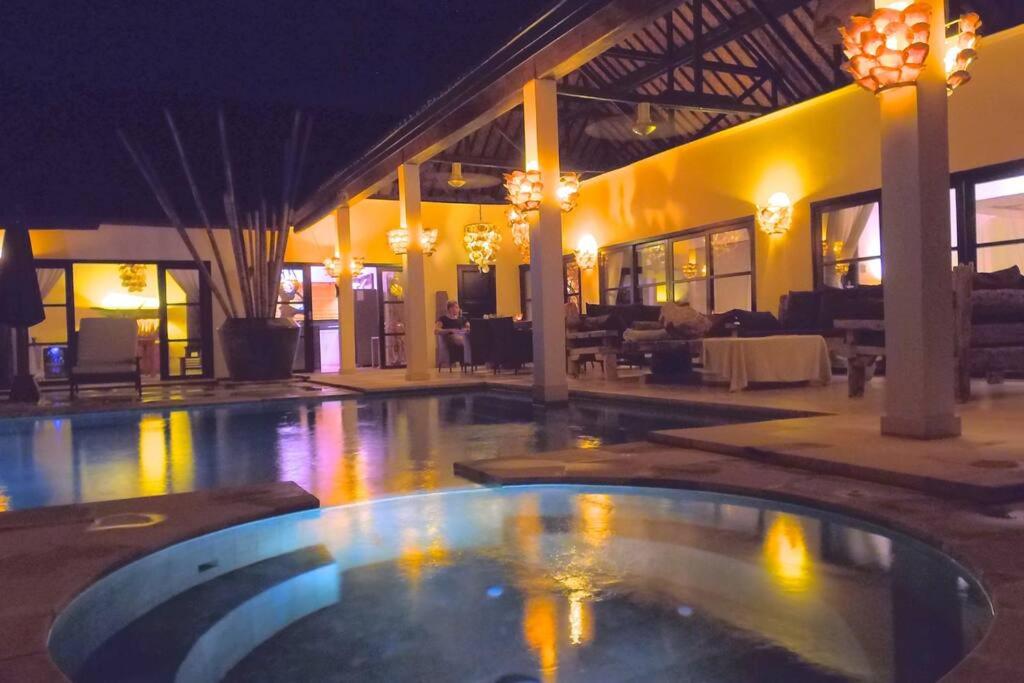 Beautiful Beach Villa Nujum with staff.