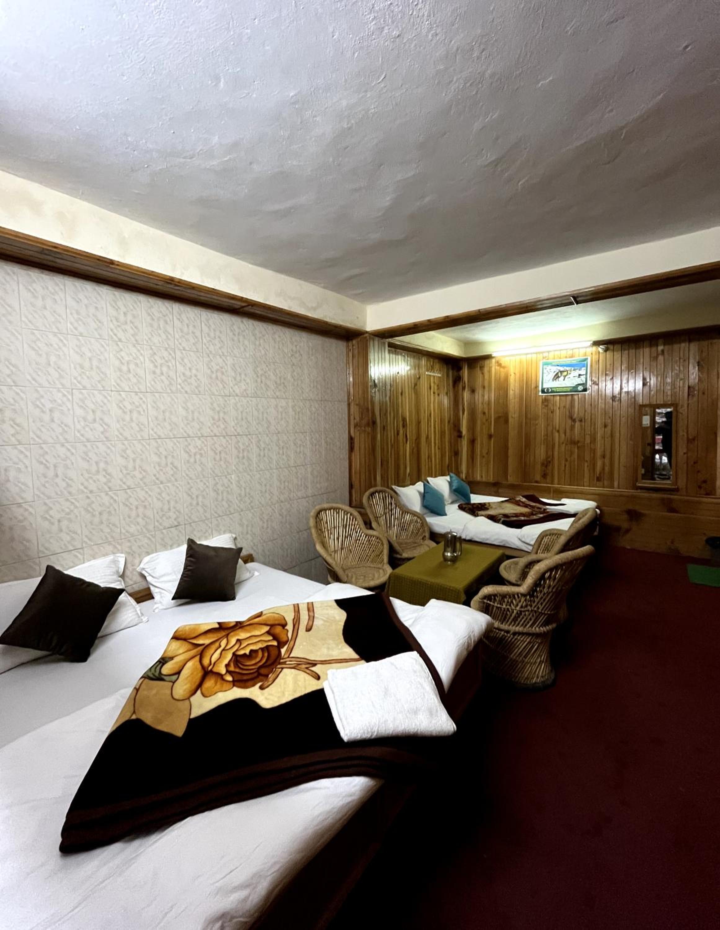 Sojhaholidayinn