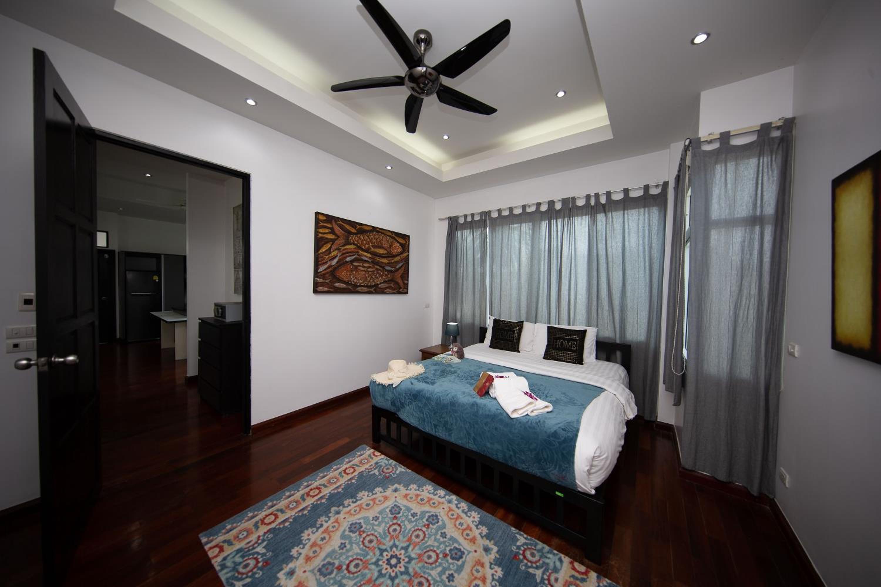 Paradise Pool Villa Pattaya in Tropicana Village
