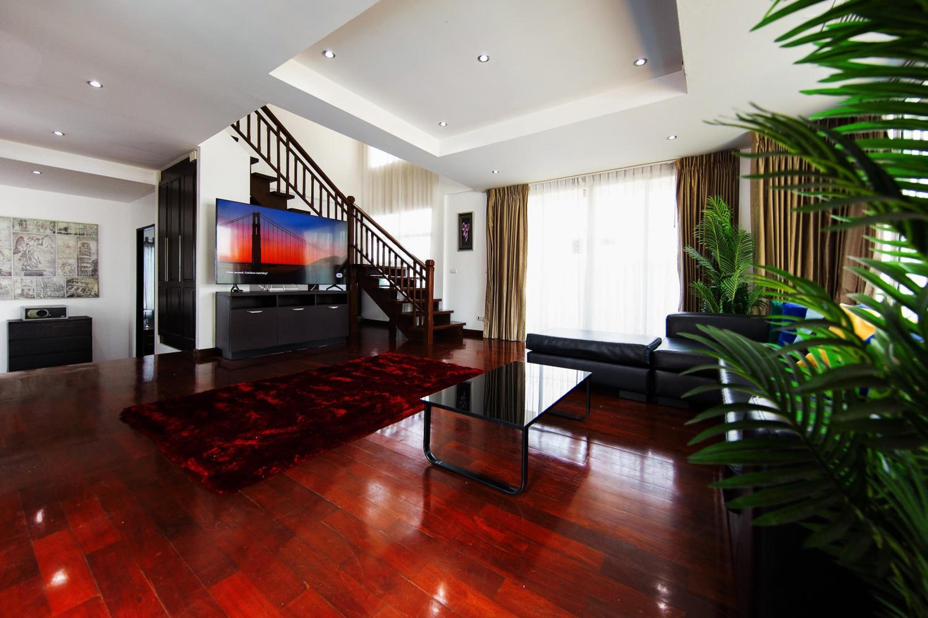 Paradise Pool Villa Pattaya in Tropicana Village