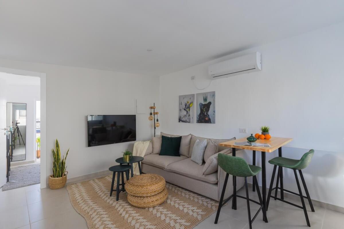 Carmel Market Roof Top Designed Apartment view 5