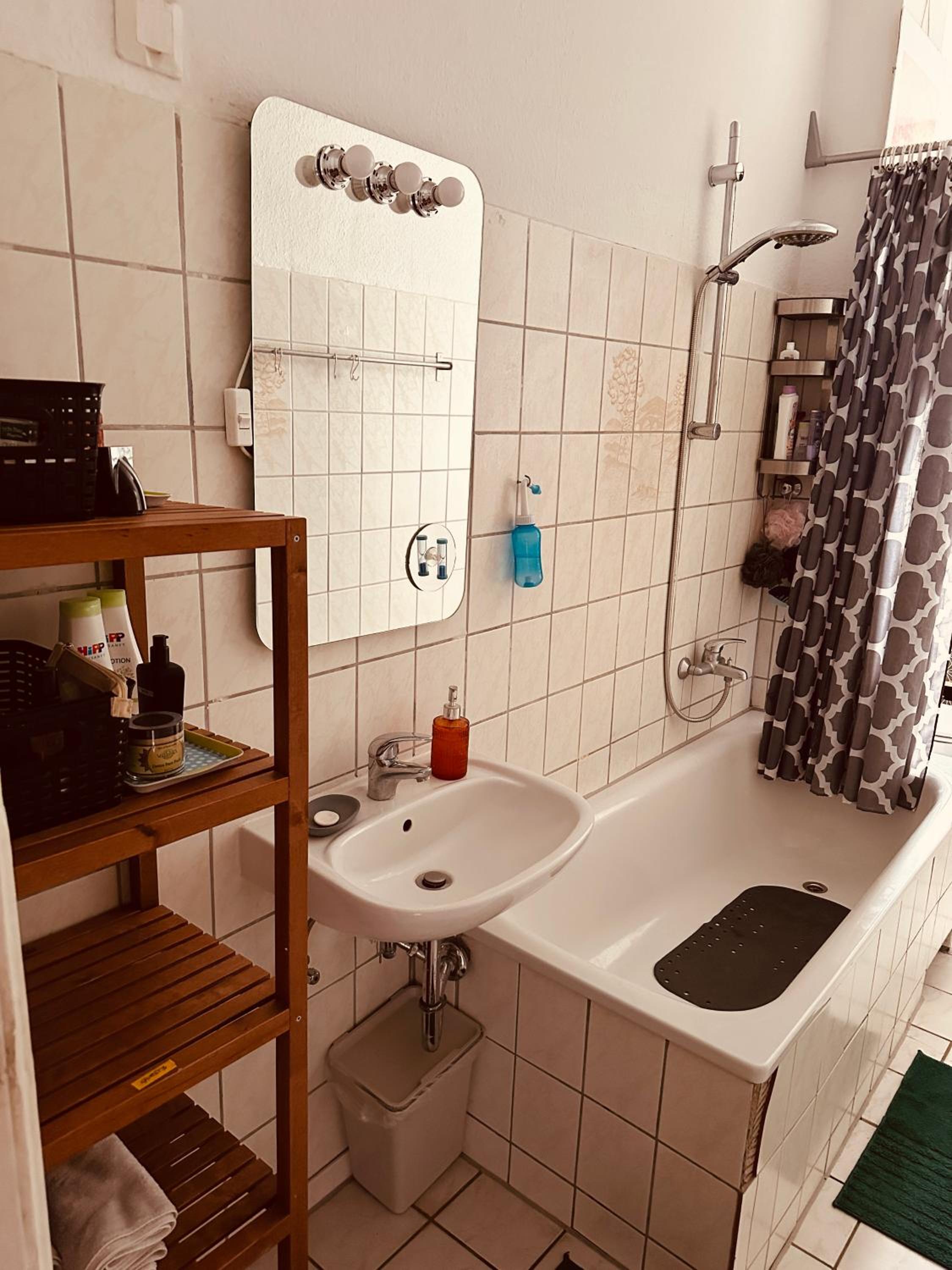 Private 10sqm Room in Shared Flat near Schönhauser Allee