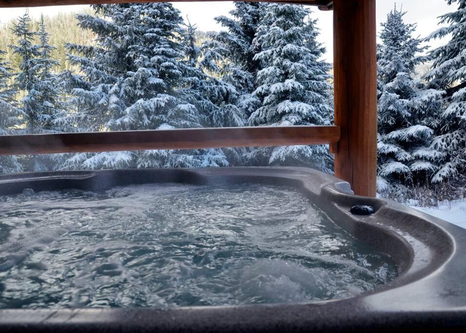 Morrisey Chalet at Sun Peaks