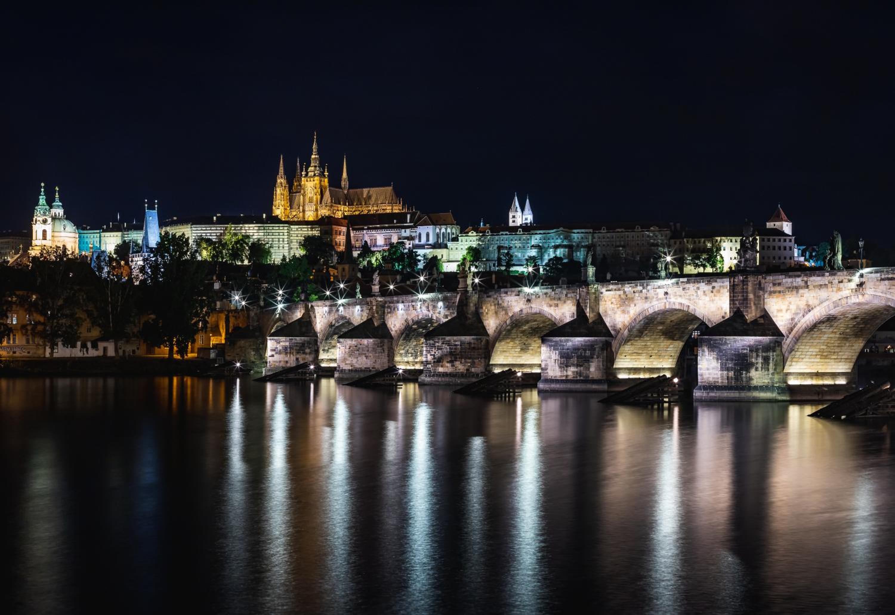 Luxury Retreat Apartments near Charles Bridge by EasyBNB Premium