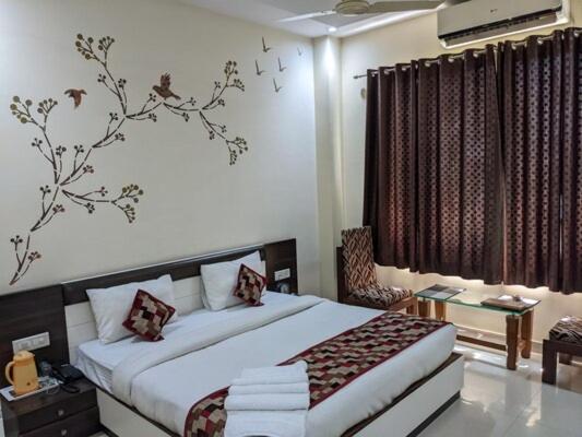 Hotel Silver Leaf view 4