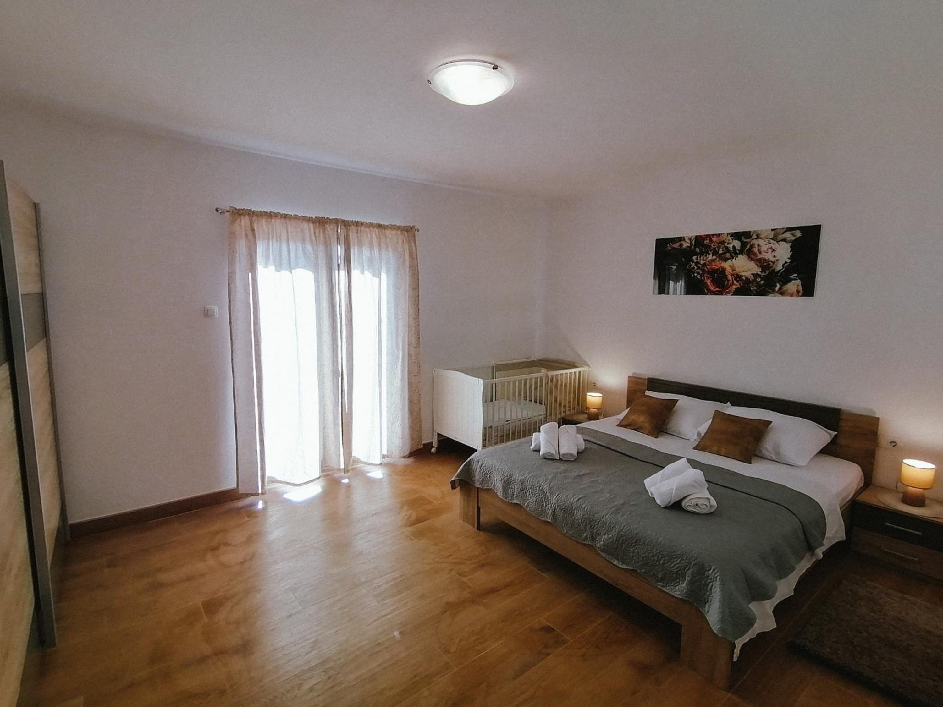 Vila DoLaNi view 5