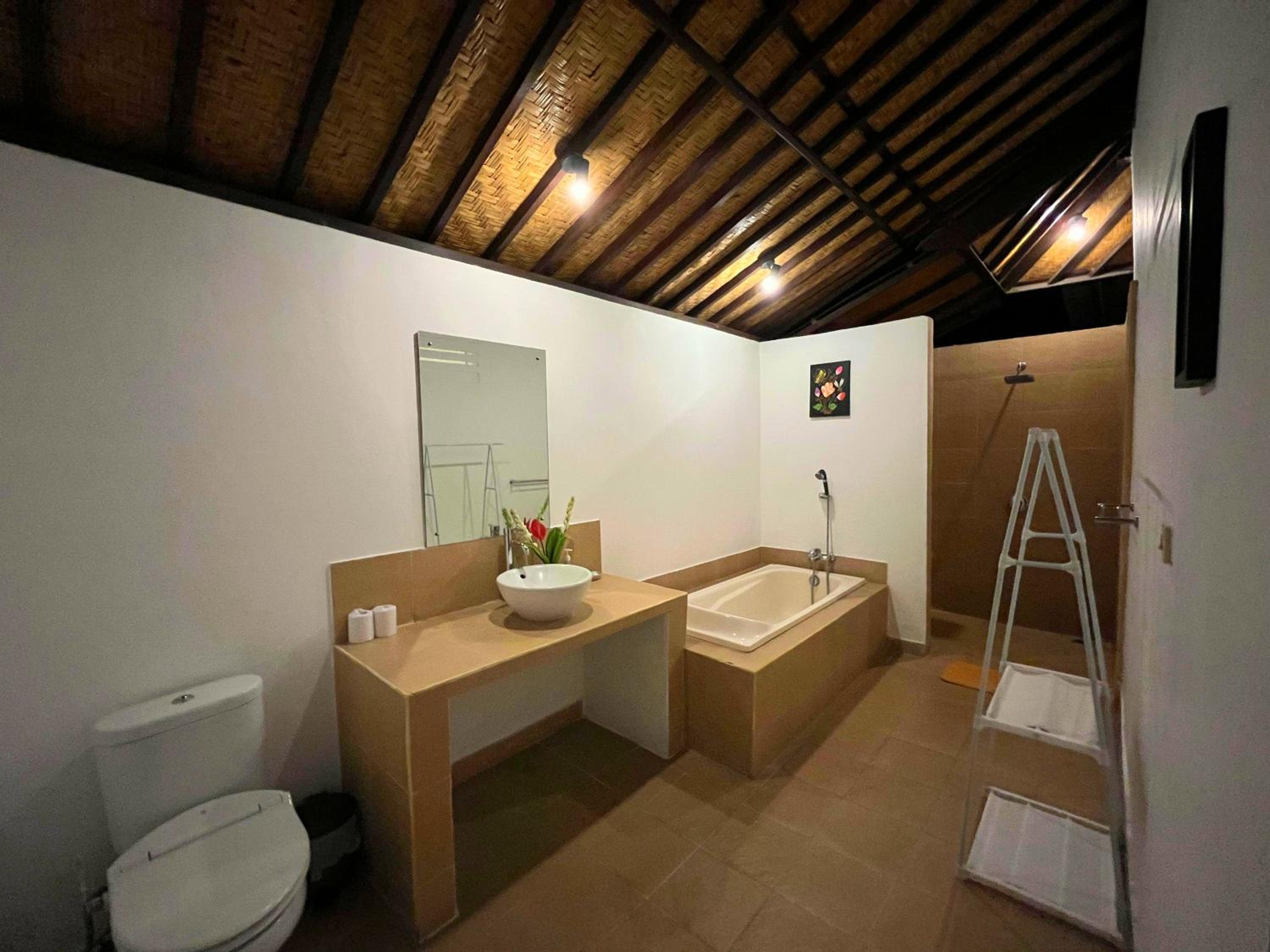 Photo 23