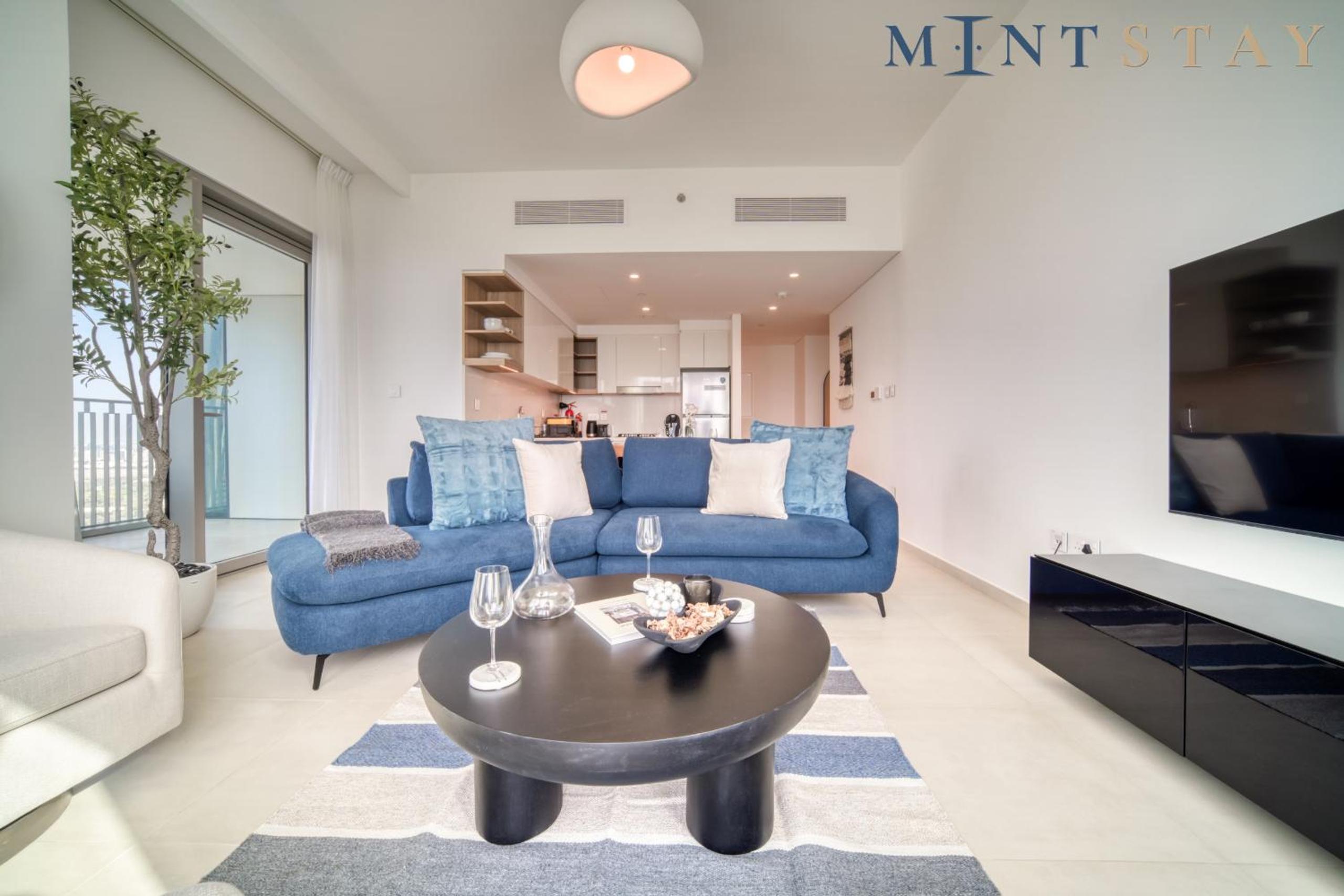 Downtown Views II City View, Downtown Dubai - Mint Stay