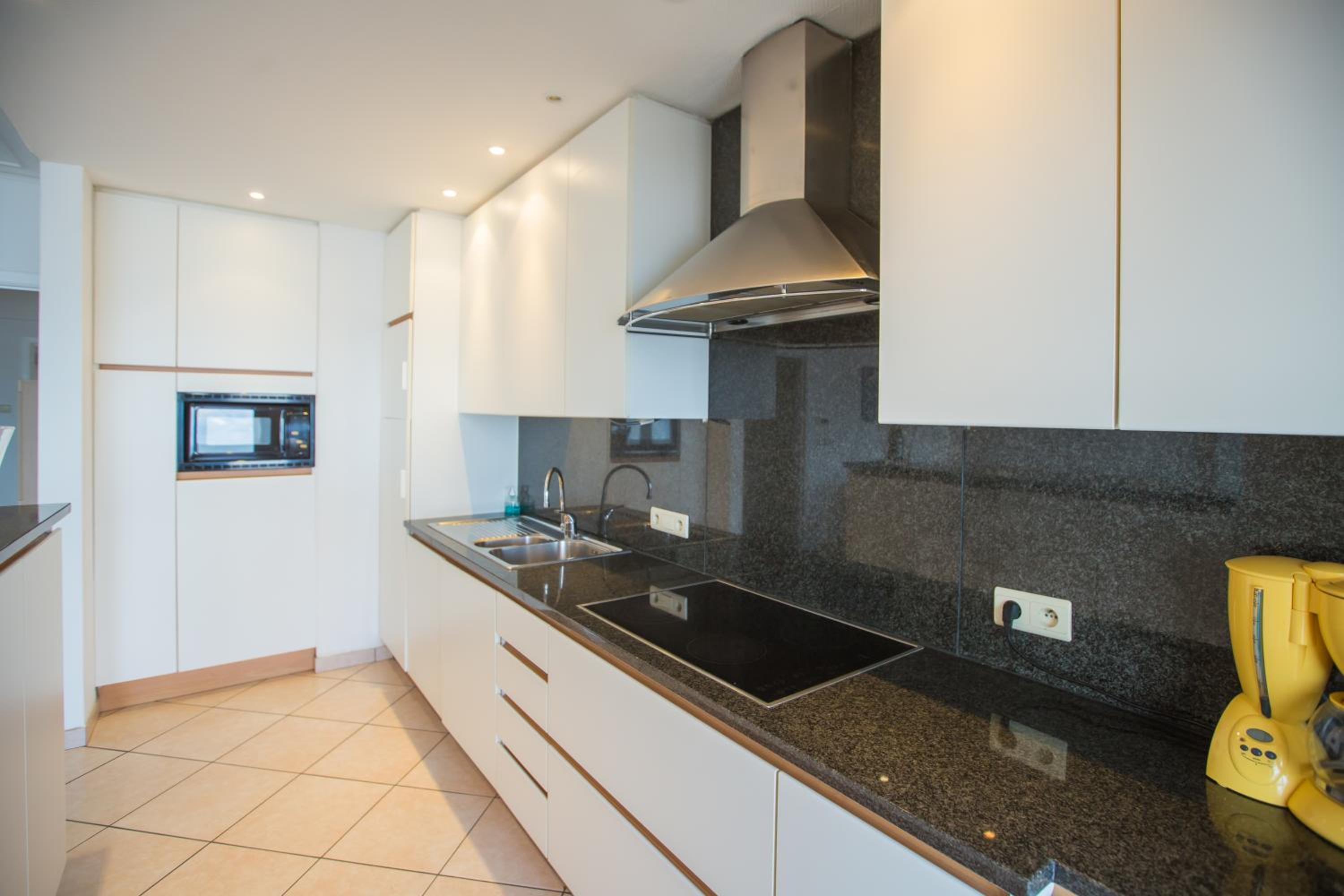 Bright Apartment With Sea View