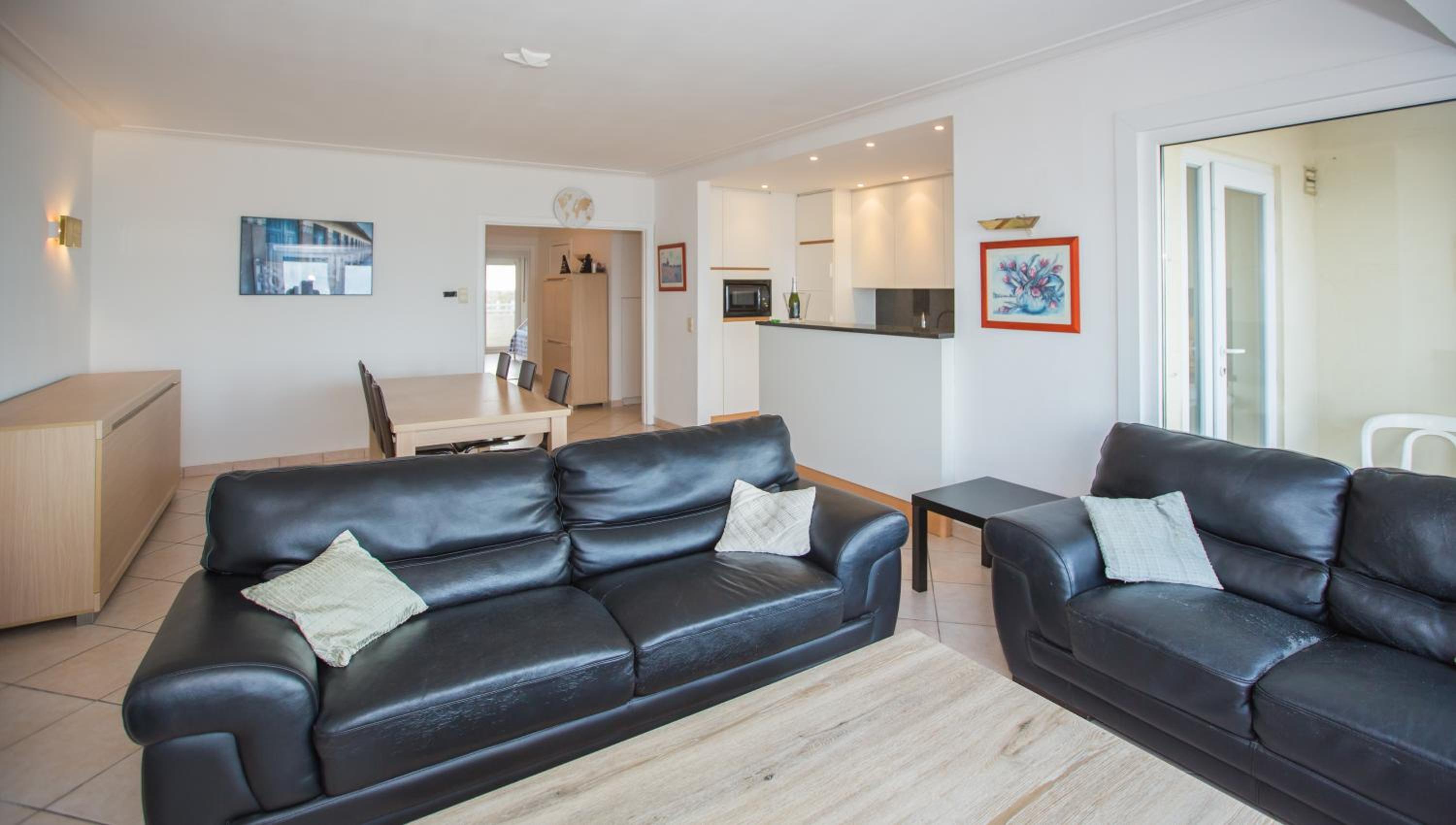 Bright Apartment With Sea View