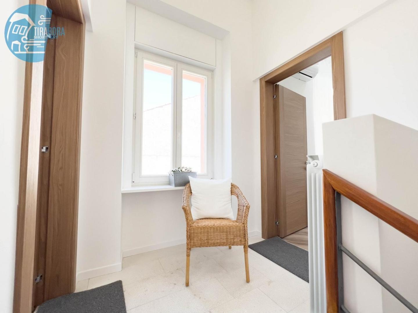 Basovizza 3 Angelica Tirabora Short Rent view 5