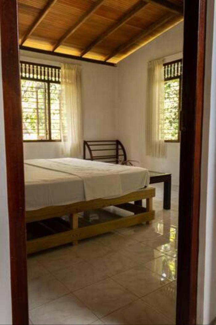 'Kolamba Gedara' green apartment