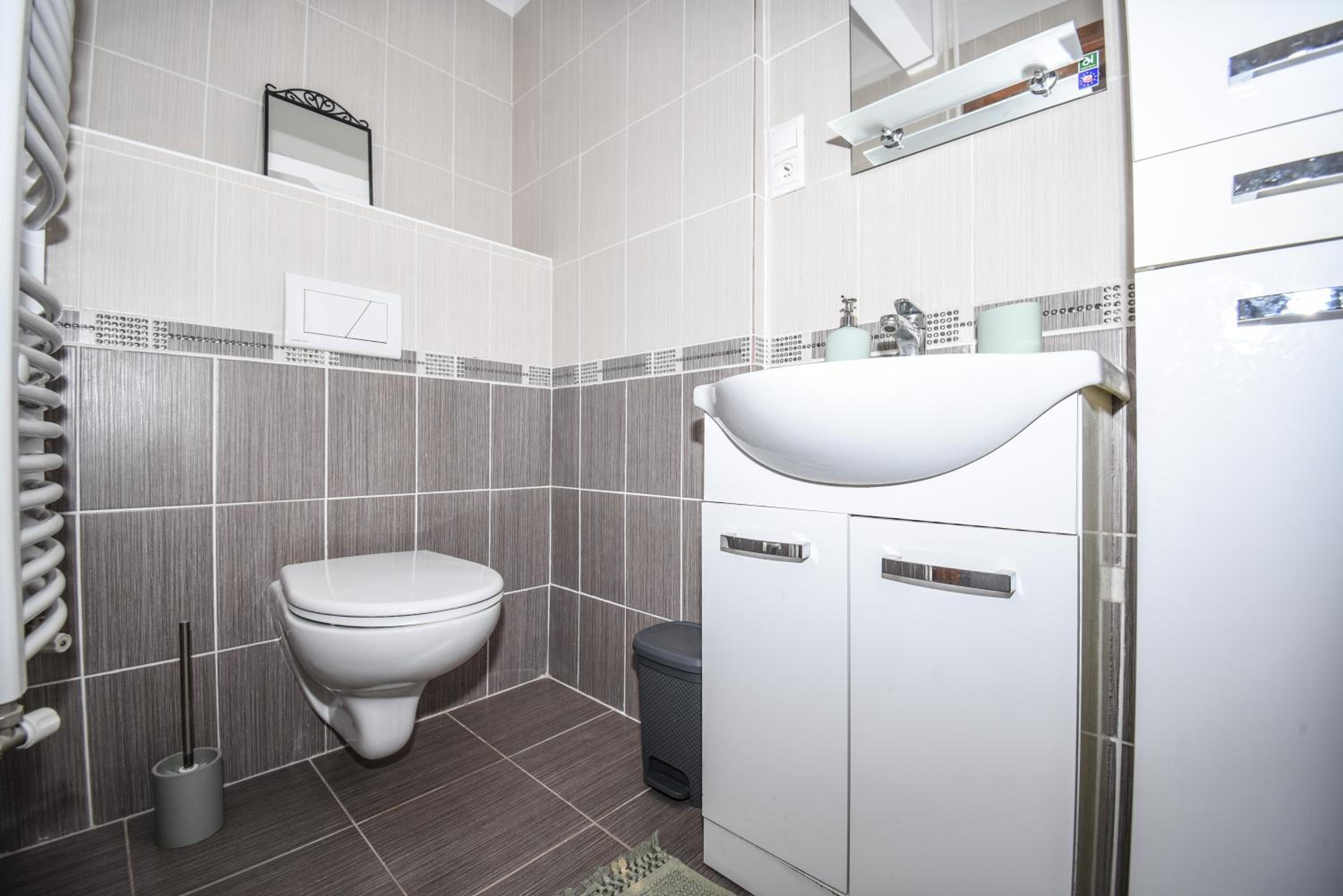 Central Urban Studio - Style meets Comfort view 3