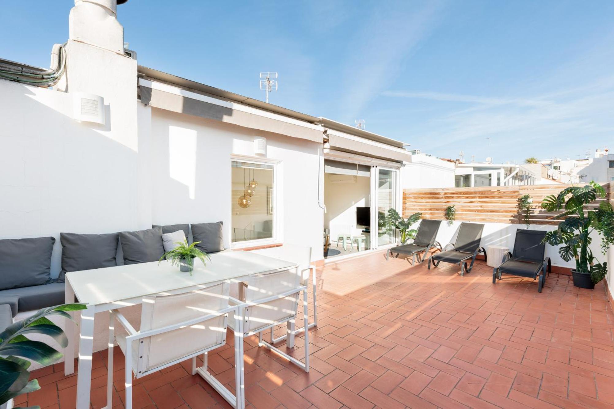 Sitges Group Blue&White