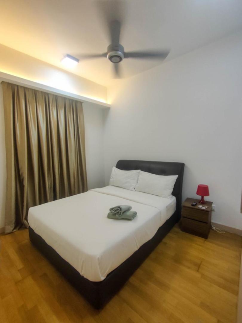 Mohamed Suits 3 bedroom