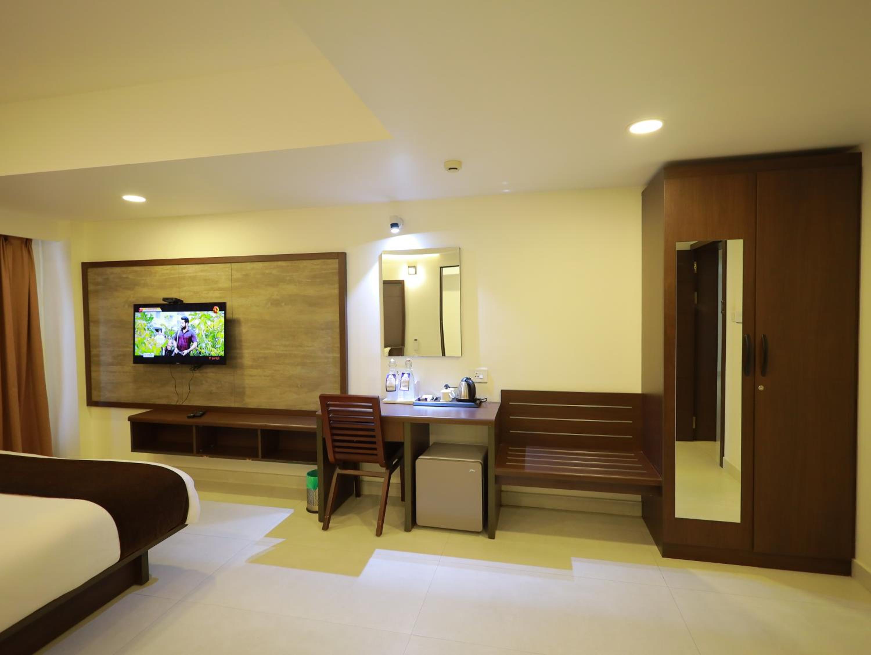 Cochin Vacations - Arctic Hotel - Property Image 3