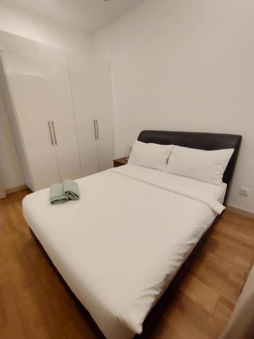 Mohamed Suits 3 bedroom