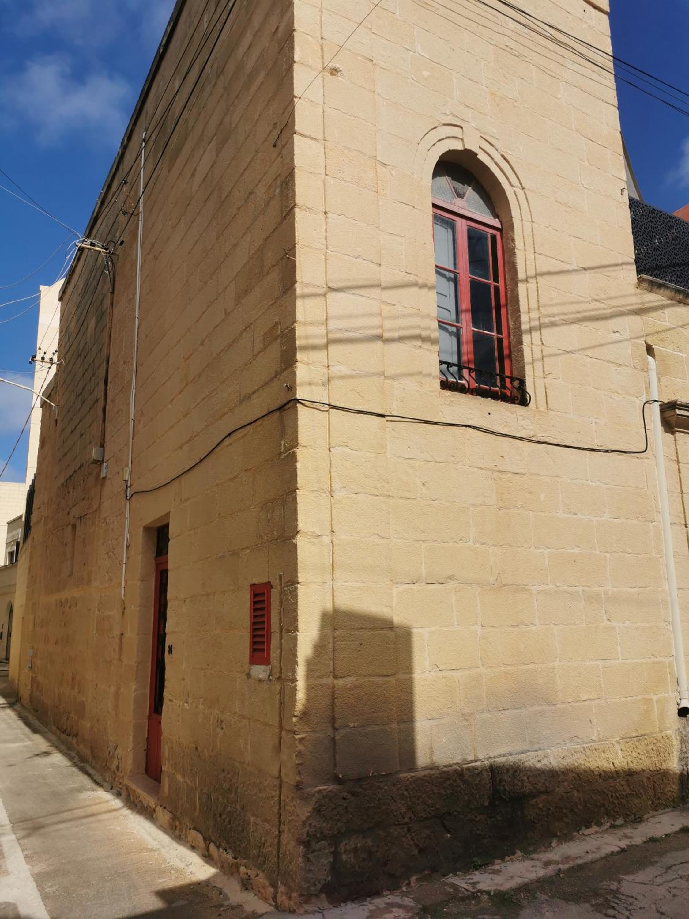 Photo 8