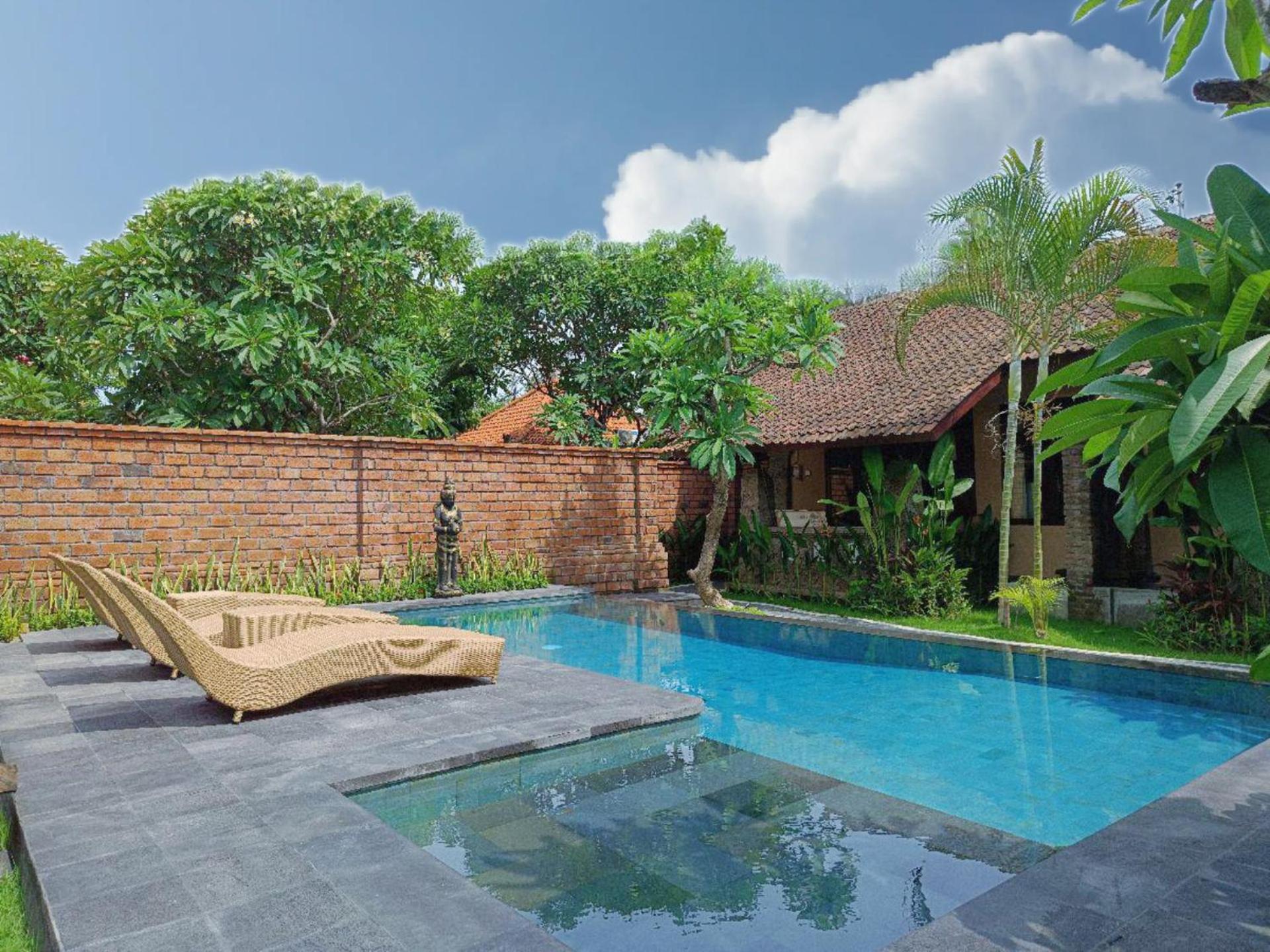 Mahe Garden Kuta Villas