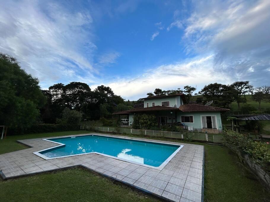 Sítio Paraíbuna - Fazenda Paraíbuna - Casa Campo