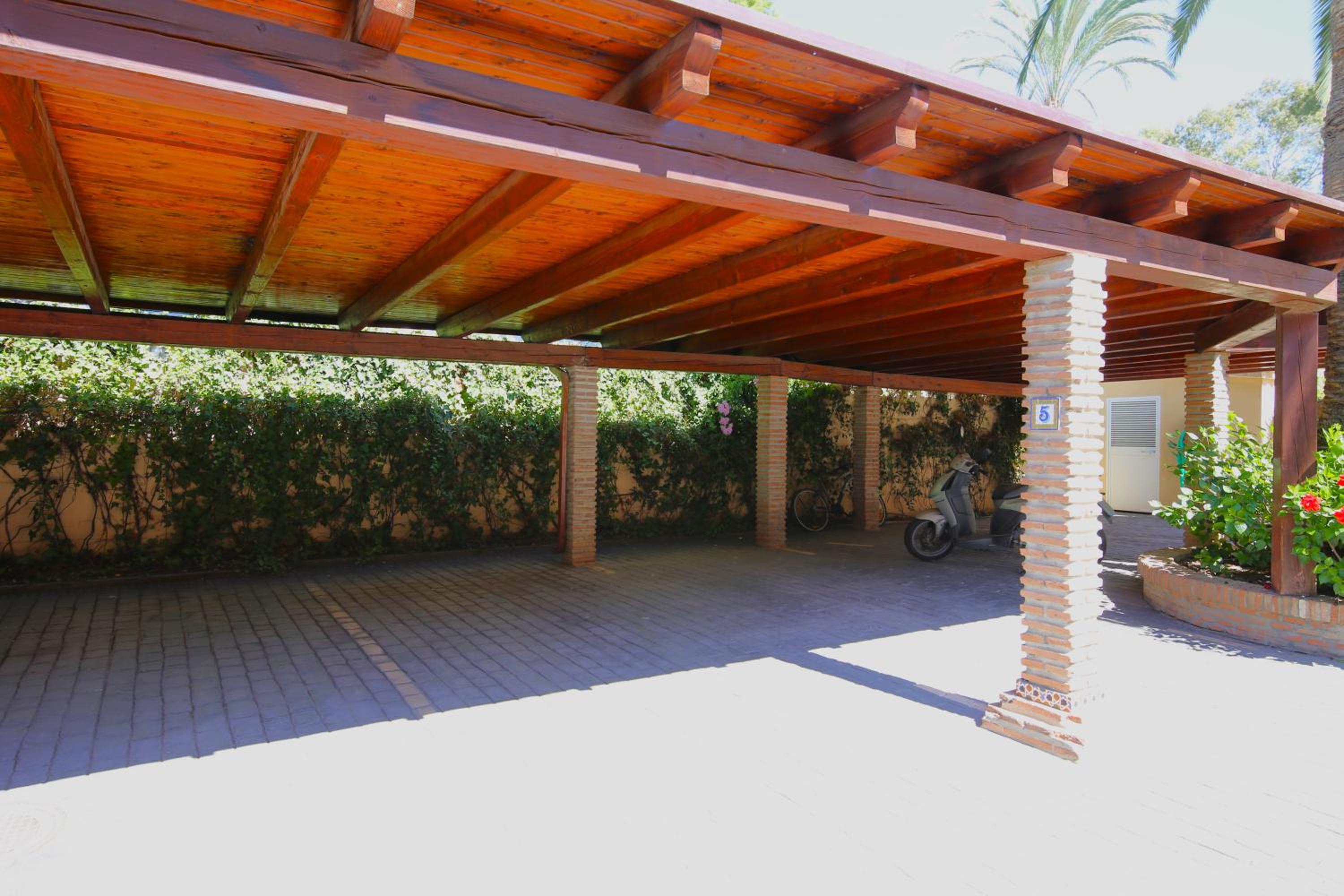Estepona East Beachfront Townhouse LUNIMAR