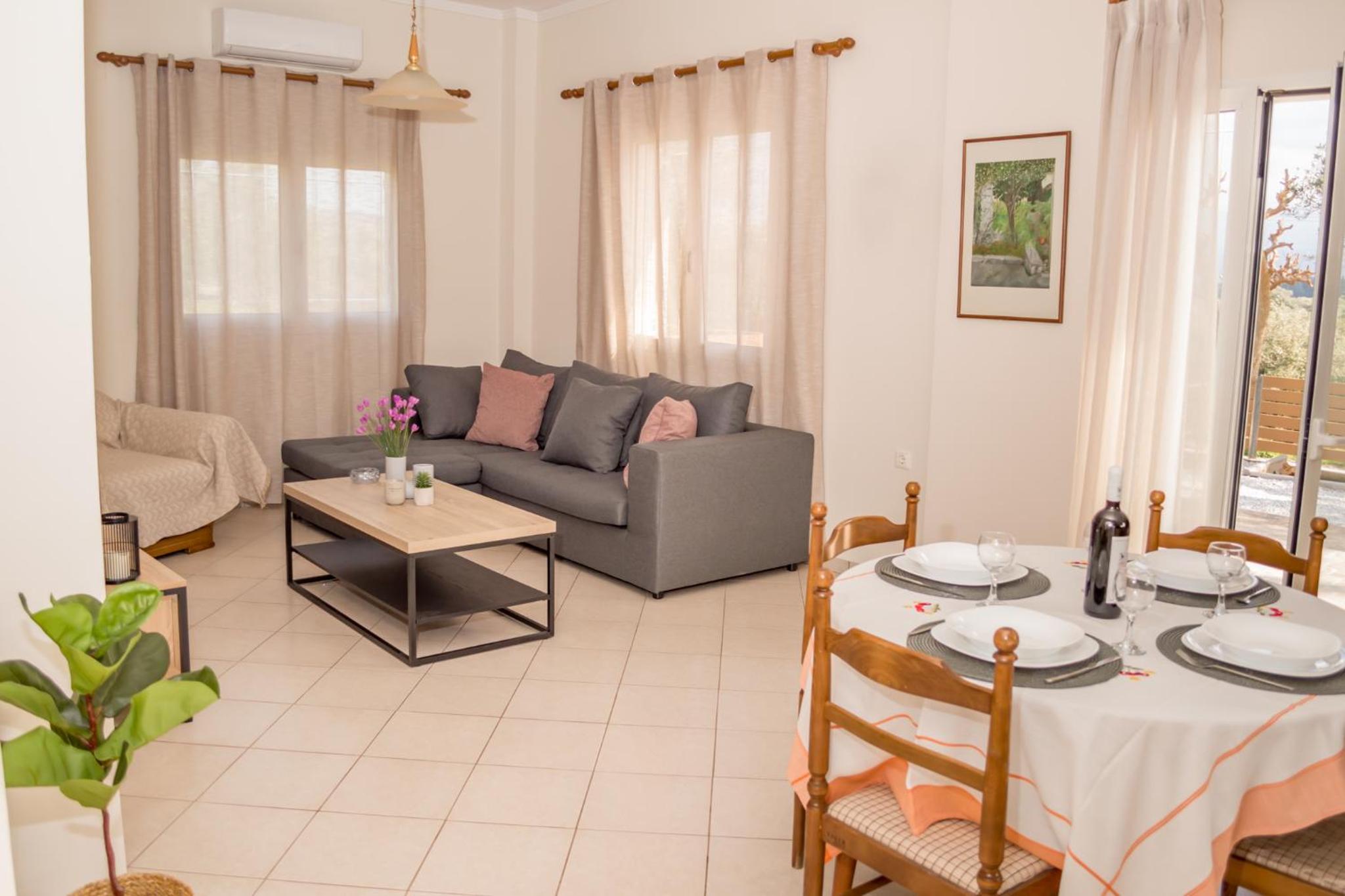 Olivia House -BY APOKORNAS VILLAS