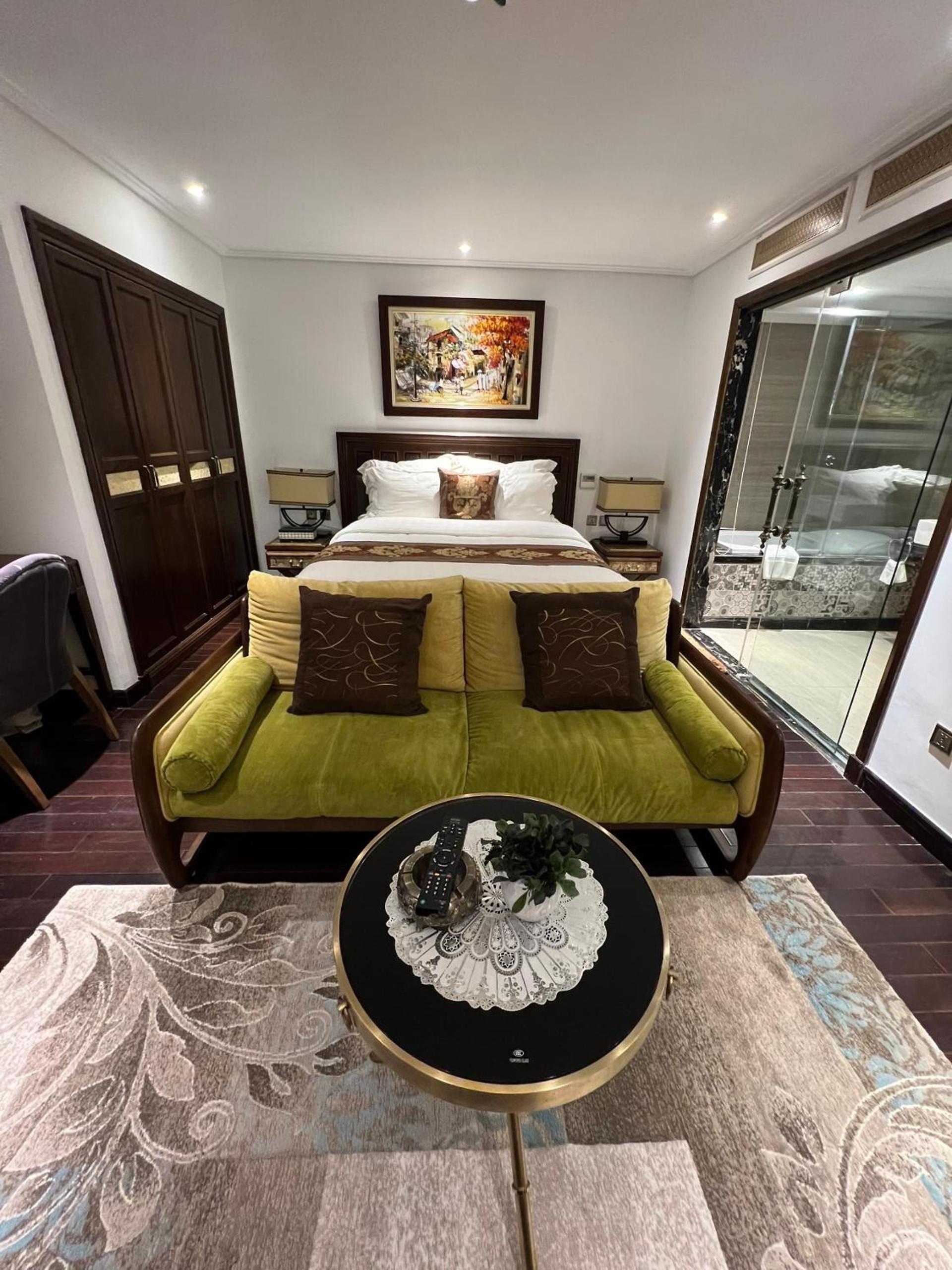 JB Serviced Apartment