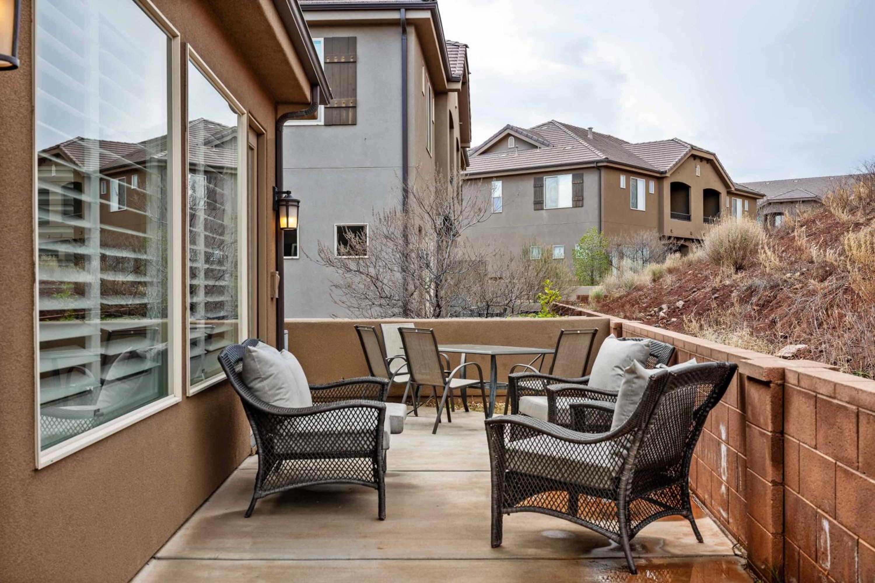 Coral Ridge Jewel townhouse view 5