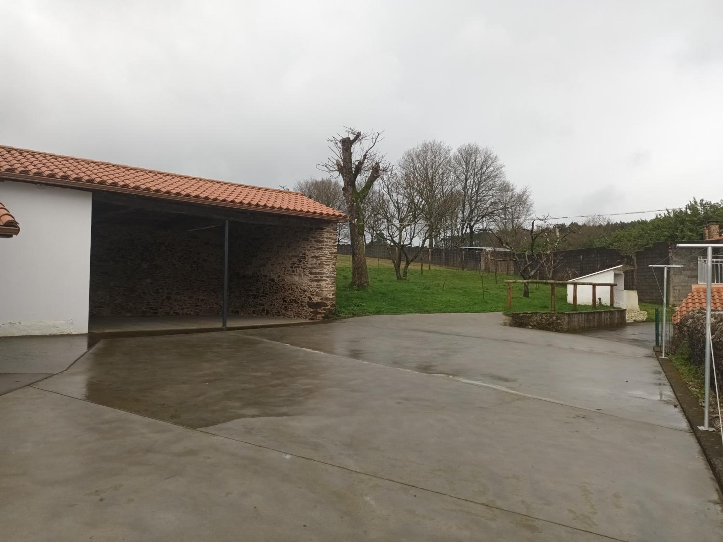 CASA DAVID-con cuadras para caballos