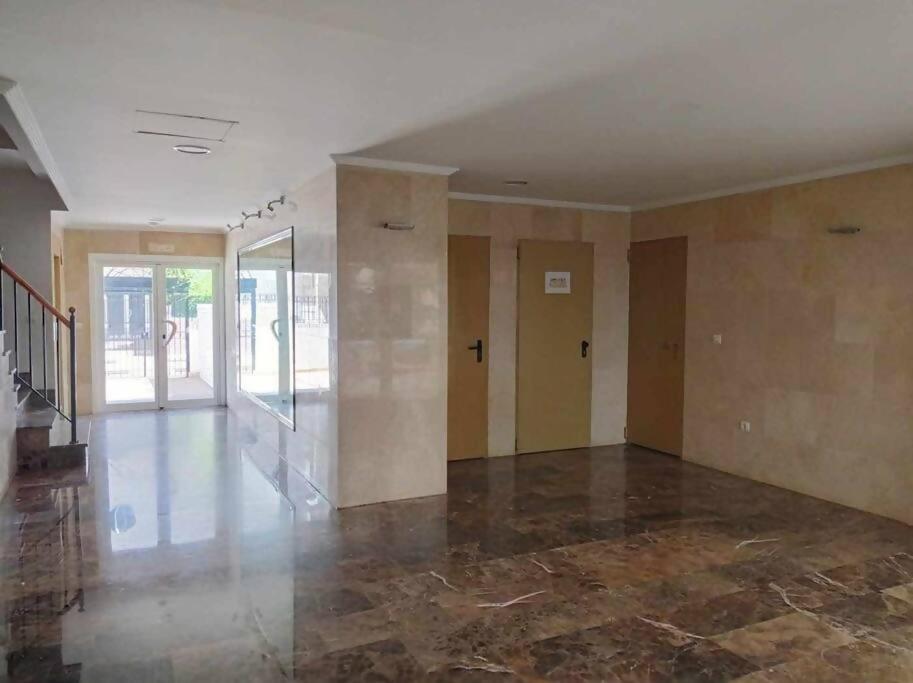 AYF CONFORTABLE BAJO DE DOS TERRAZAS TREBOL DOR