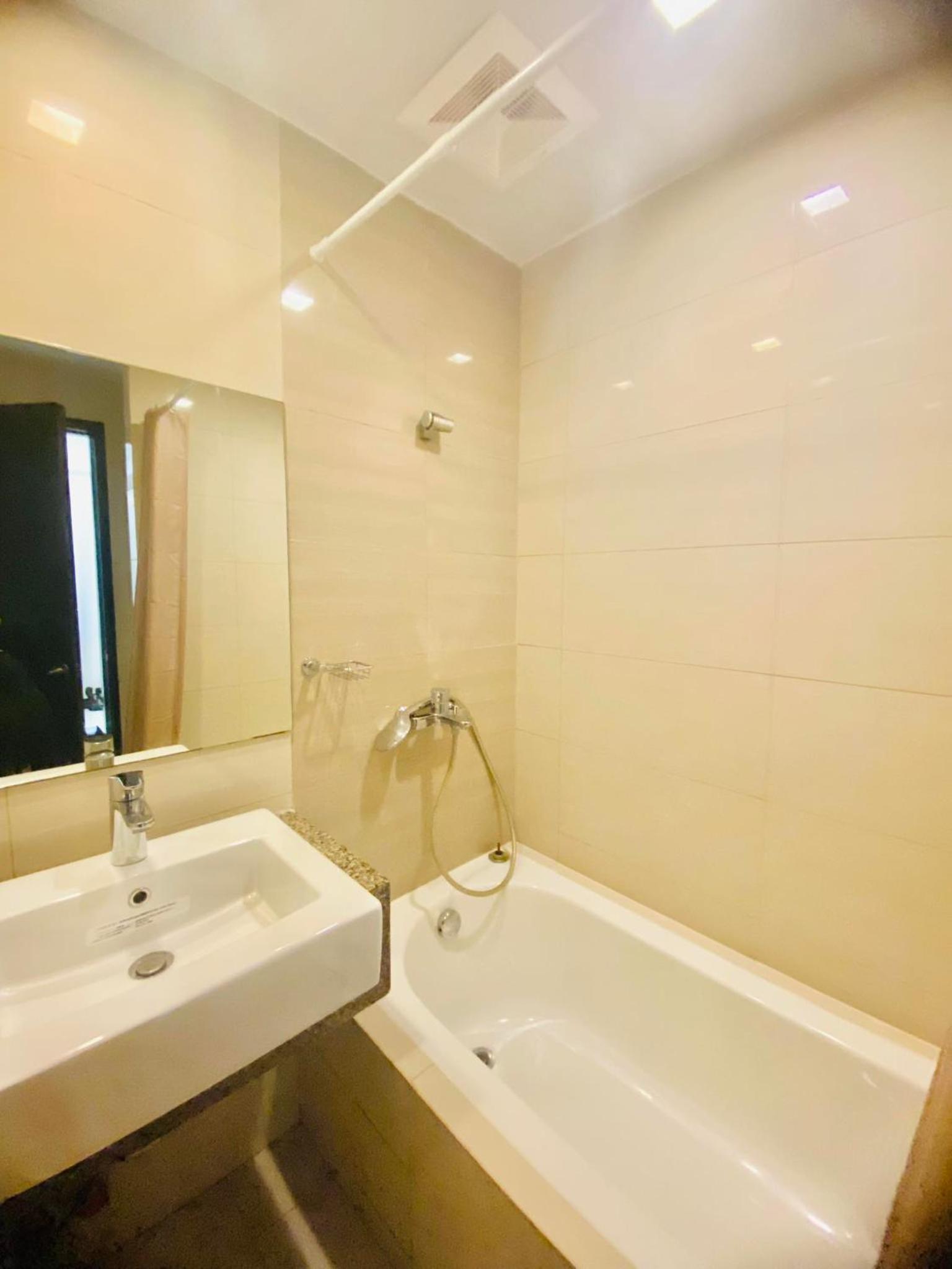 The mactan Newtwon Near Airport with POOL&BEACH access view 2