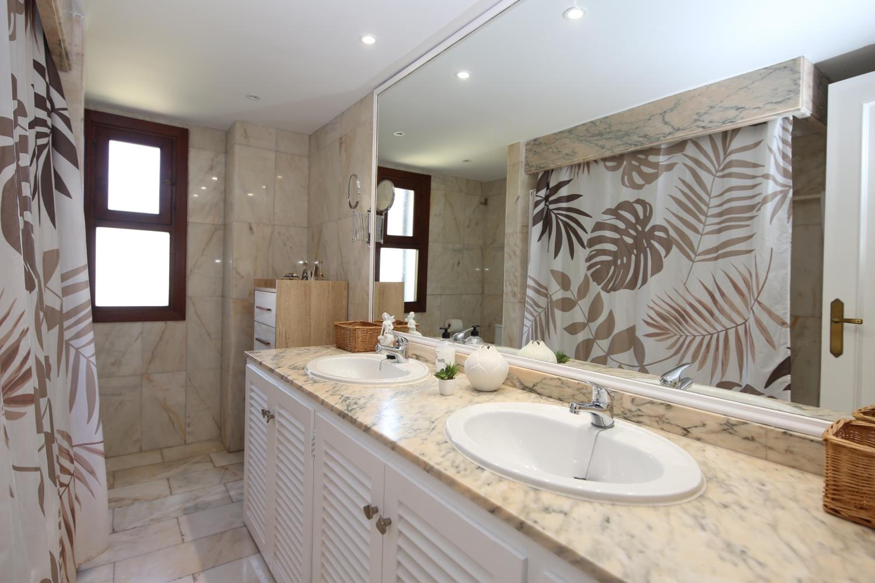 Estepona West Townhouse BIANCA