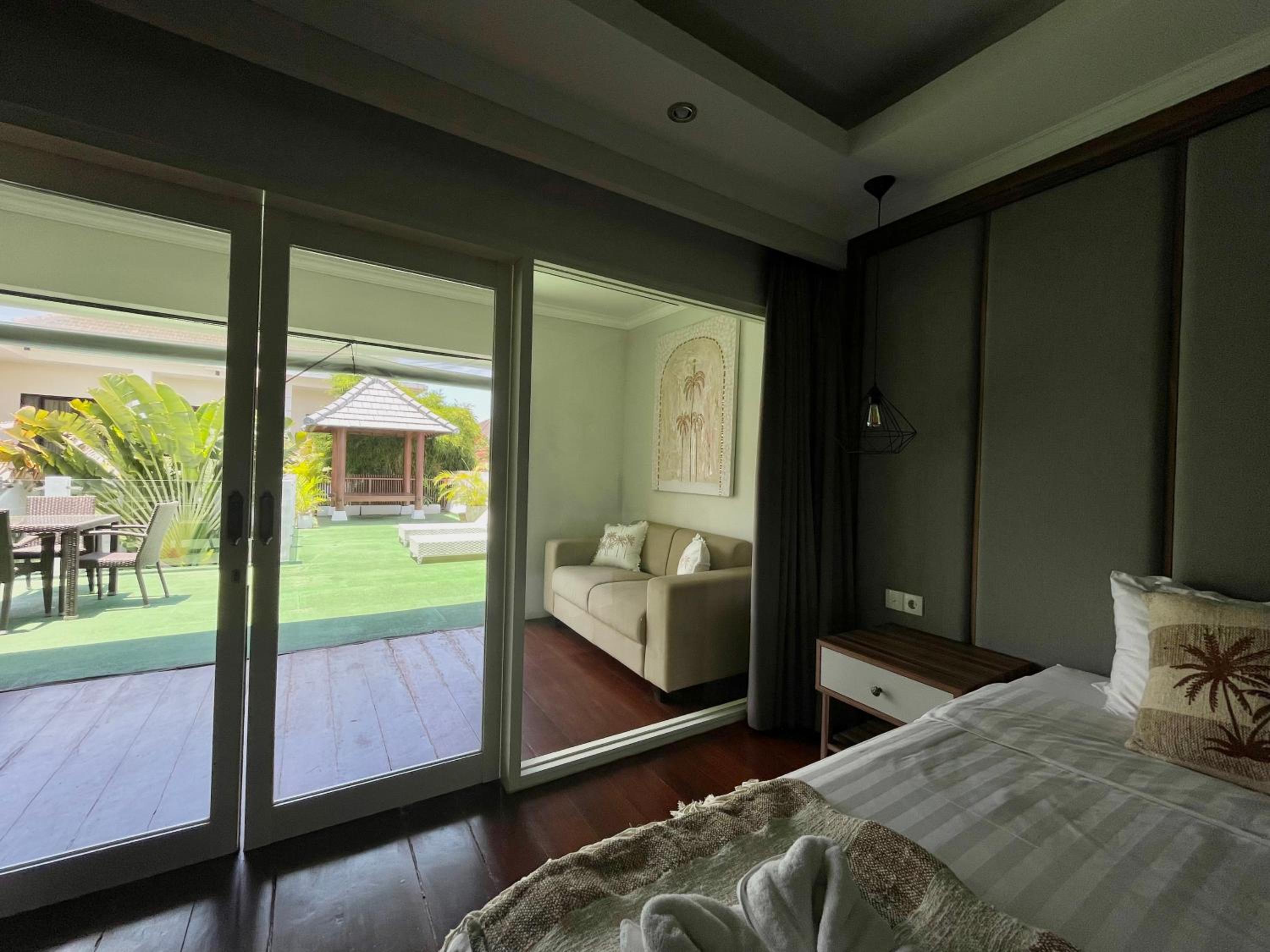 Mila's Villa view 4