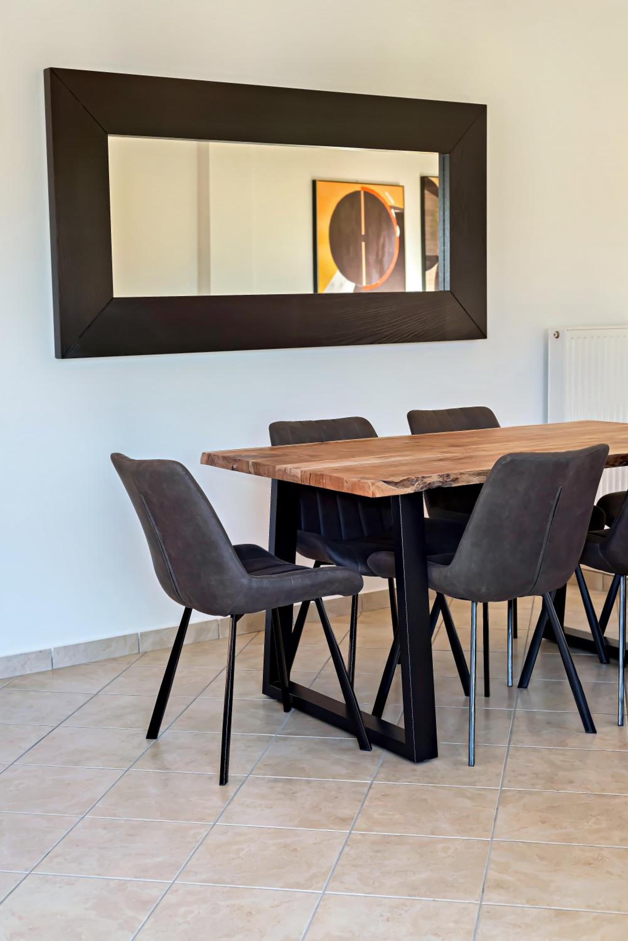 Dioni Apartments