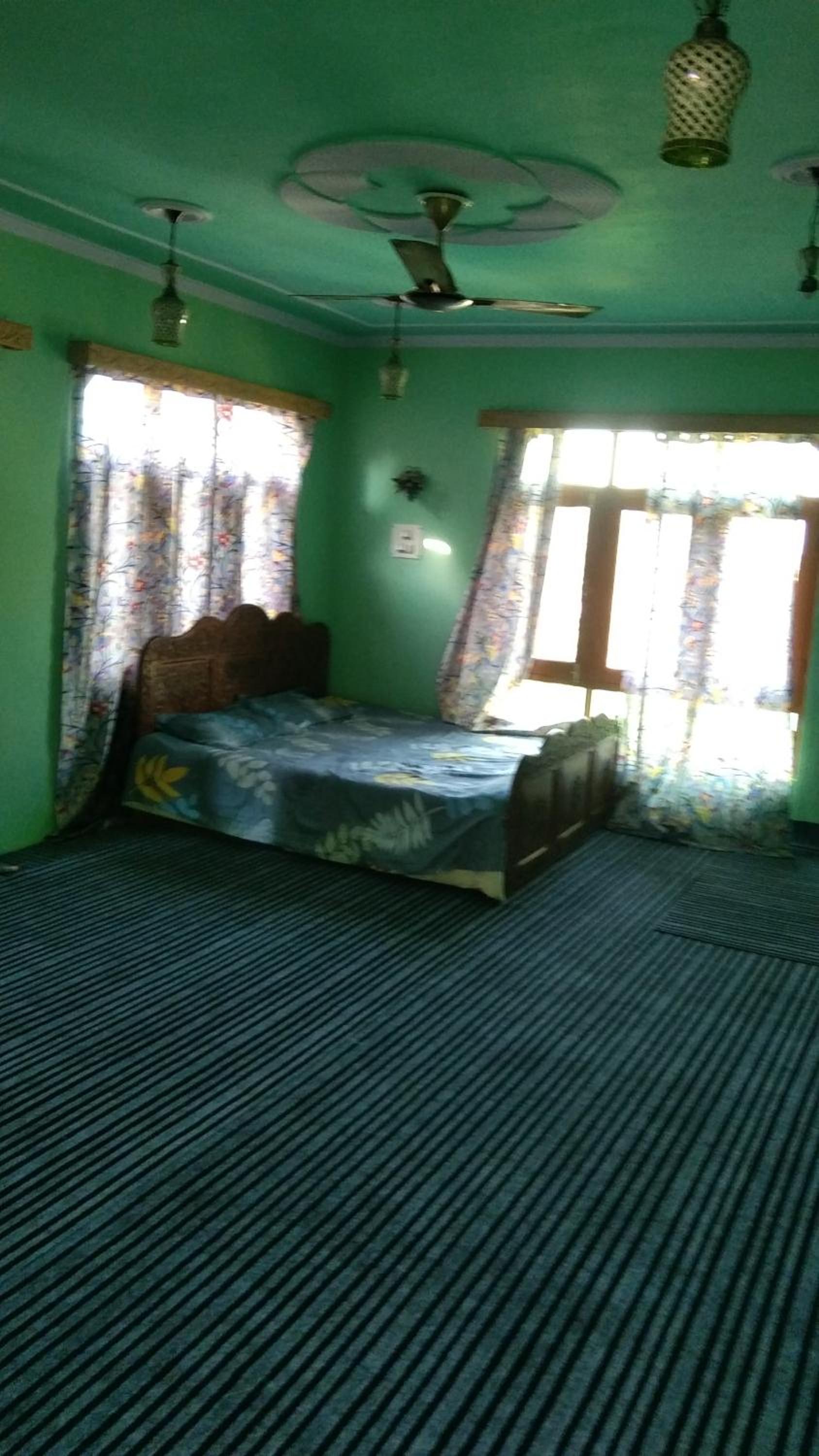 shalimar inn view 3