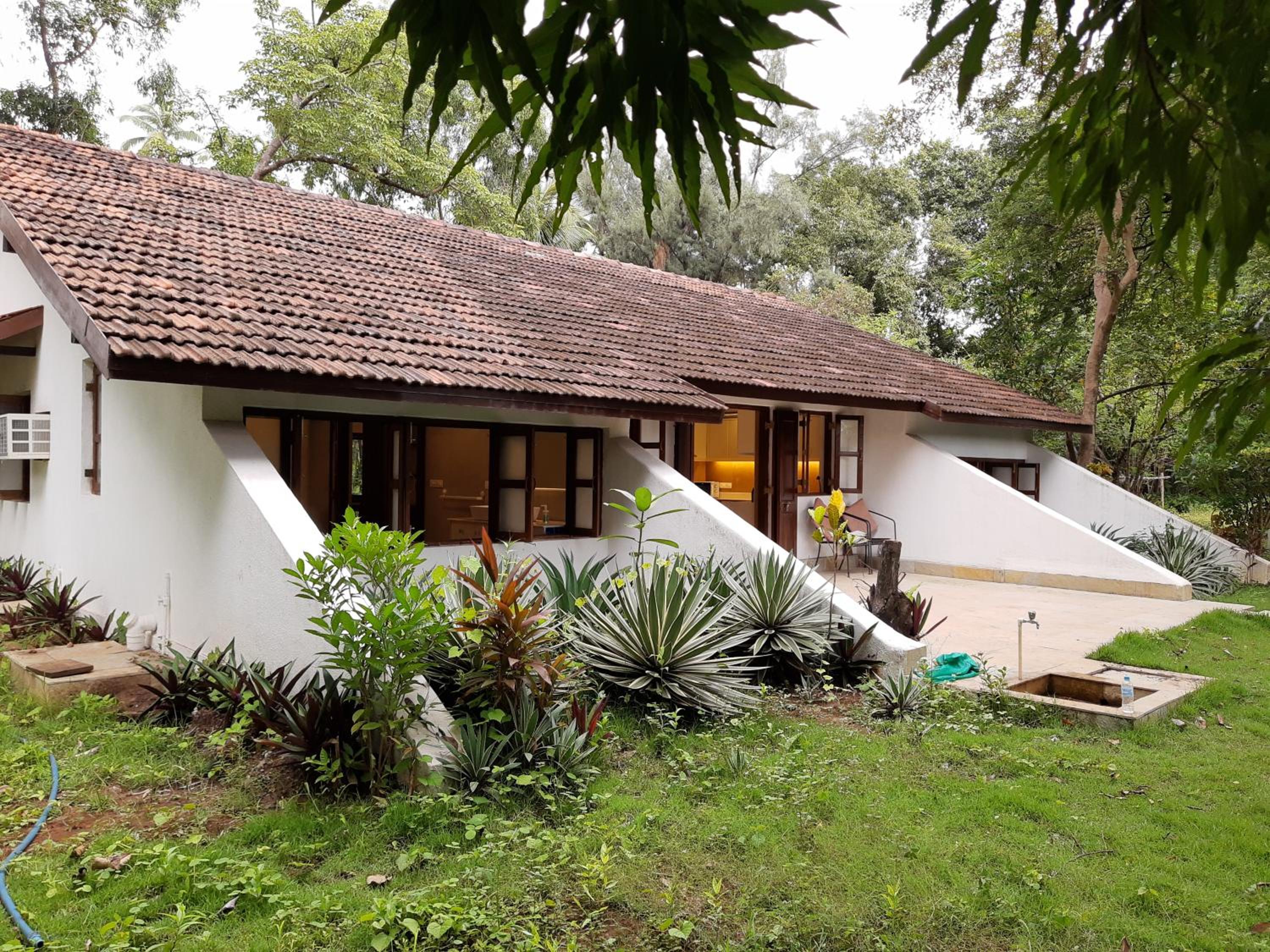 Banyan House - luxurious 4 bedroom villa on one acre, near the beach view 4