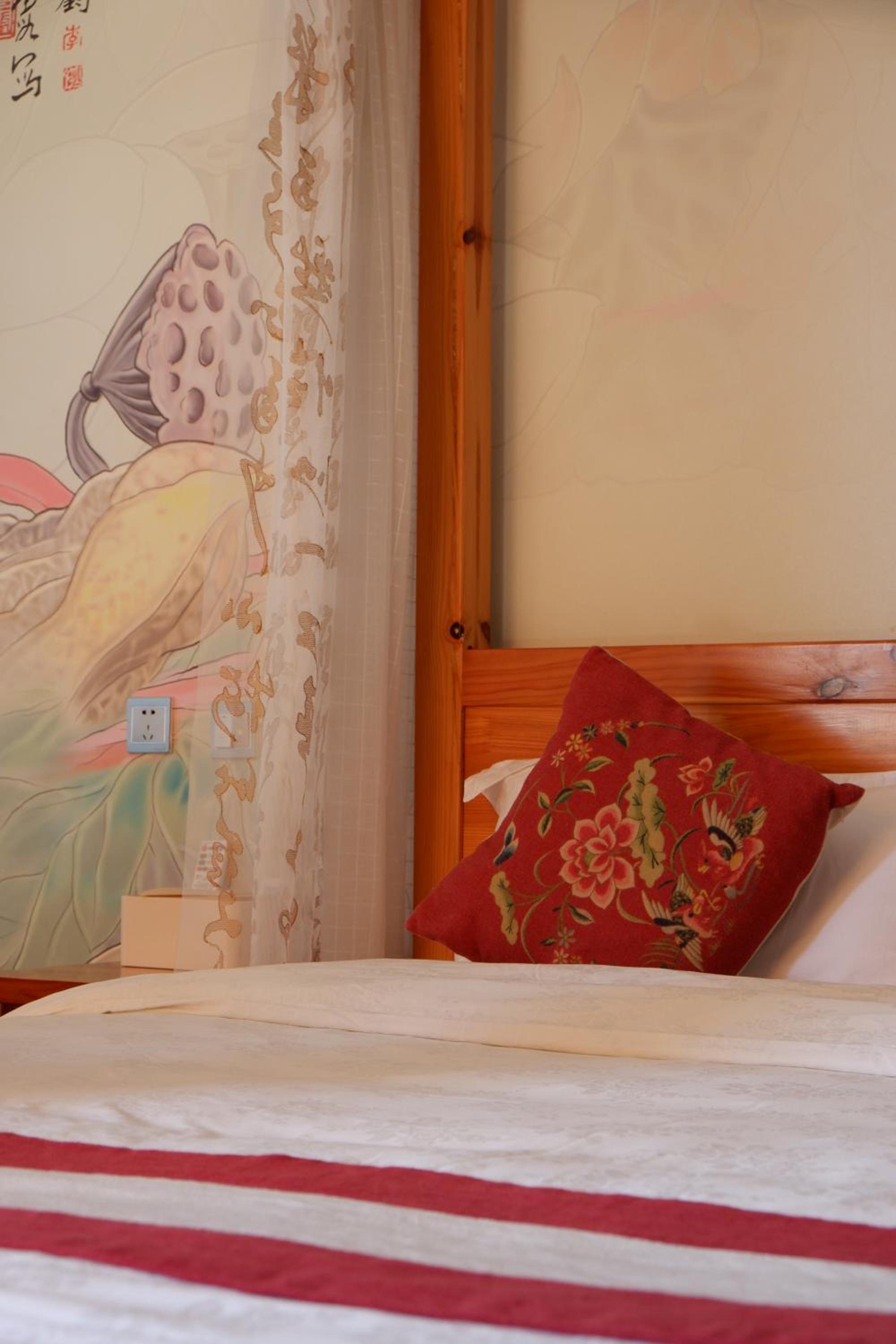 Dali Buxianshan Guesthouse-in Dali ancient city, free coffee, english speaking employee