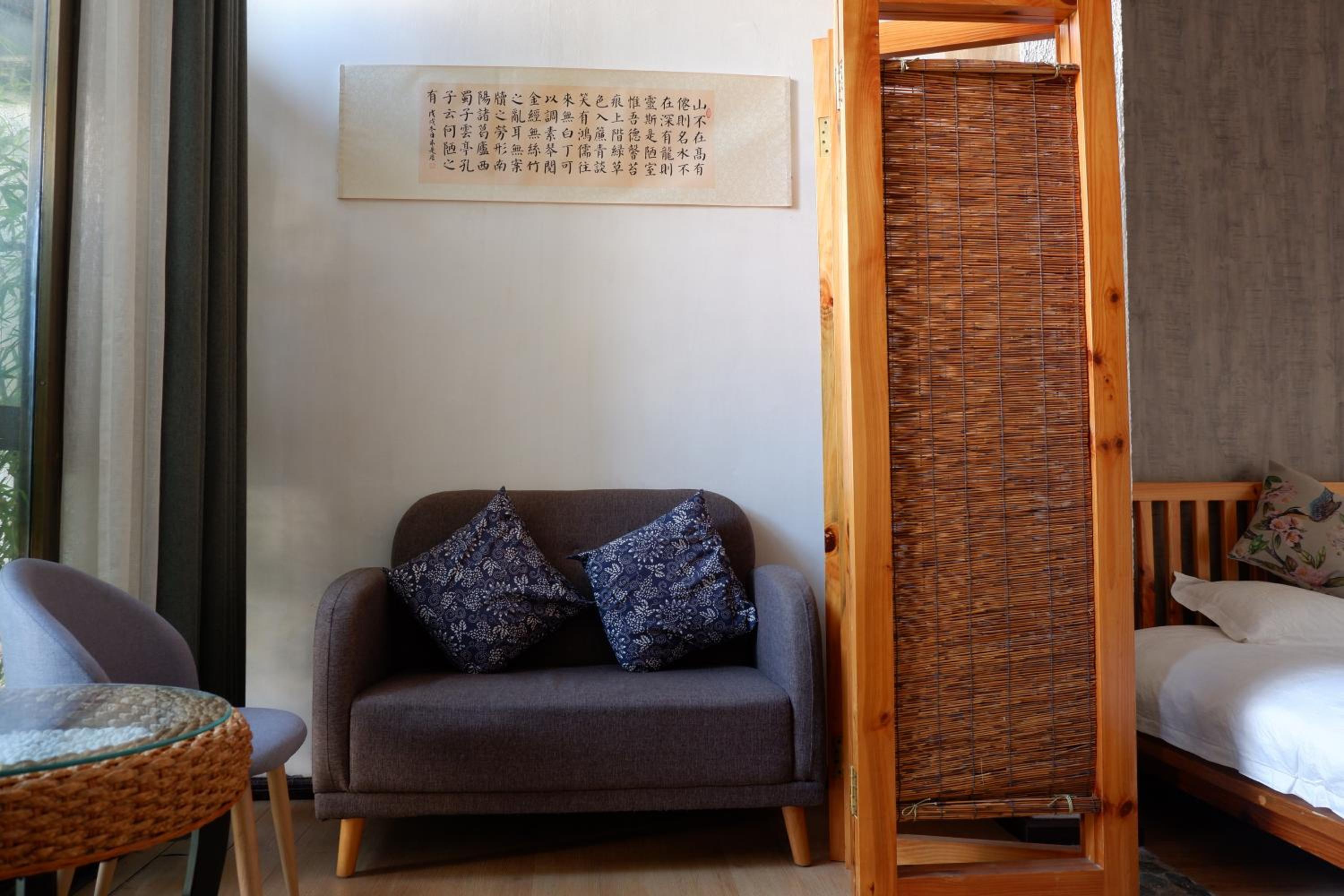 Dali Buxianshan Guesthouse-in Dali ancient city, free coffee, english speaking employee