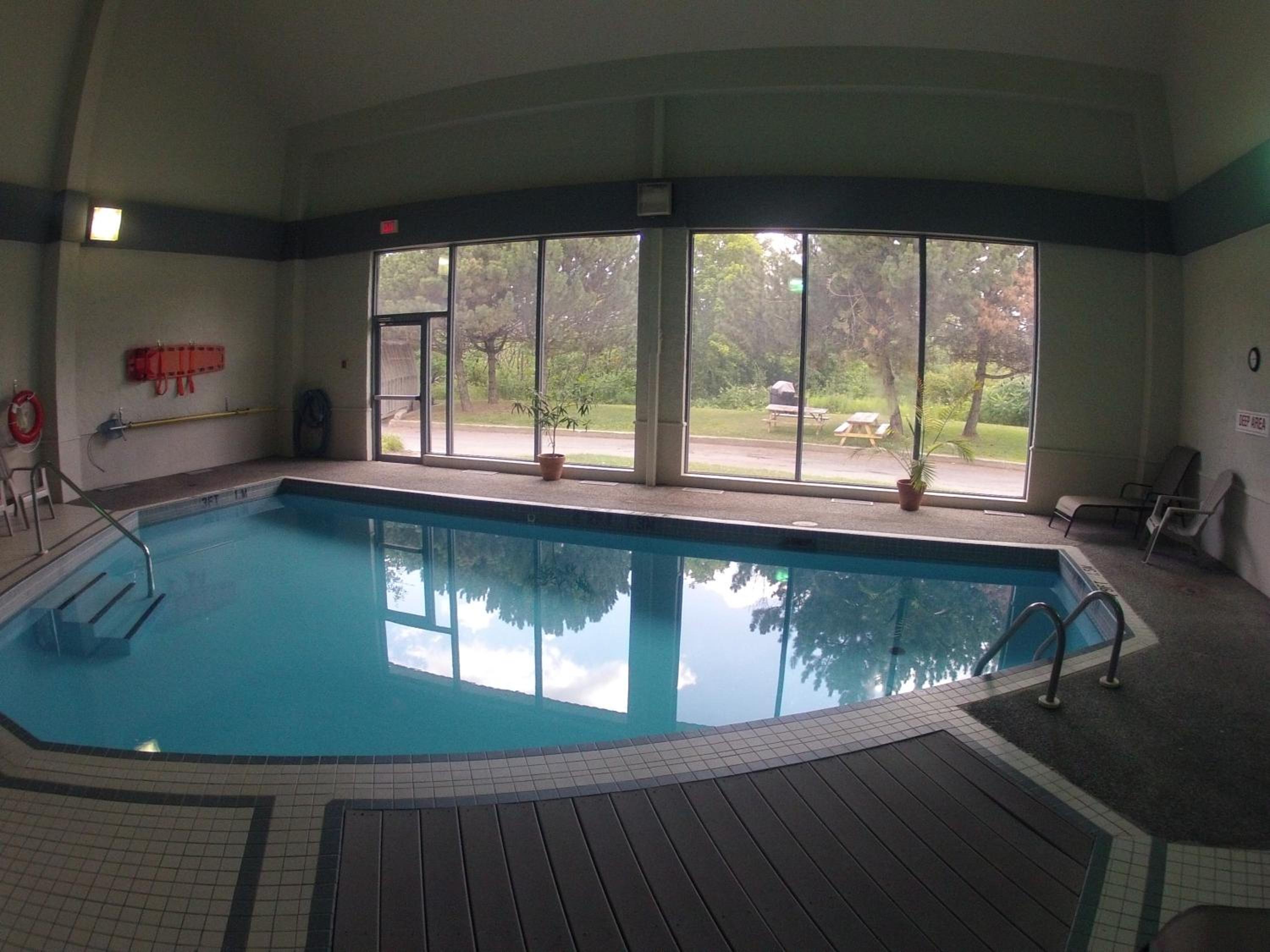 Travelodge by Wyndham Ottawa East
