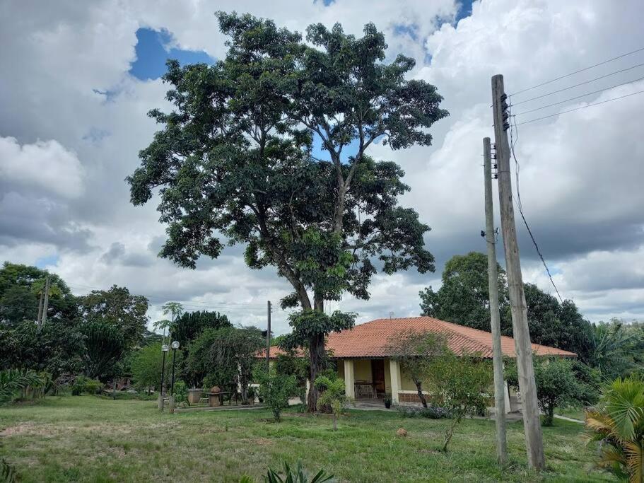 Casa em sítio à beira do Rio Piracicaba c piscina e dois quartos