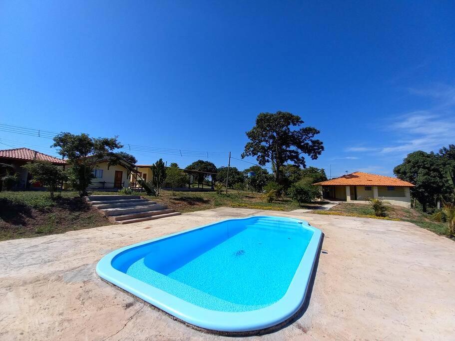 Casa em sítio à beira do Rio Piracicaba c piscina e dois quartos