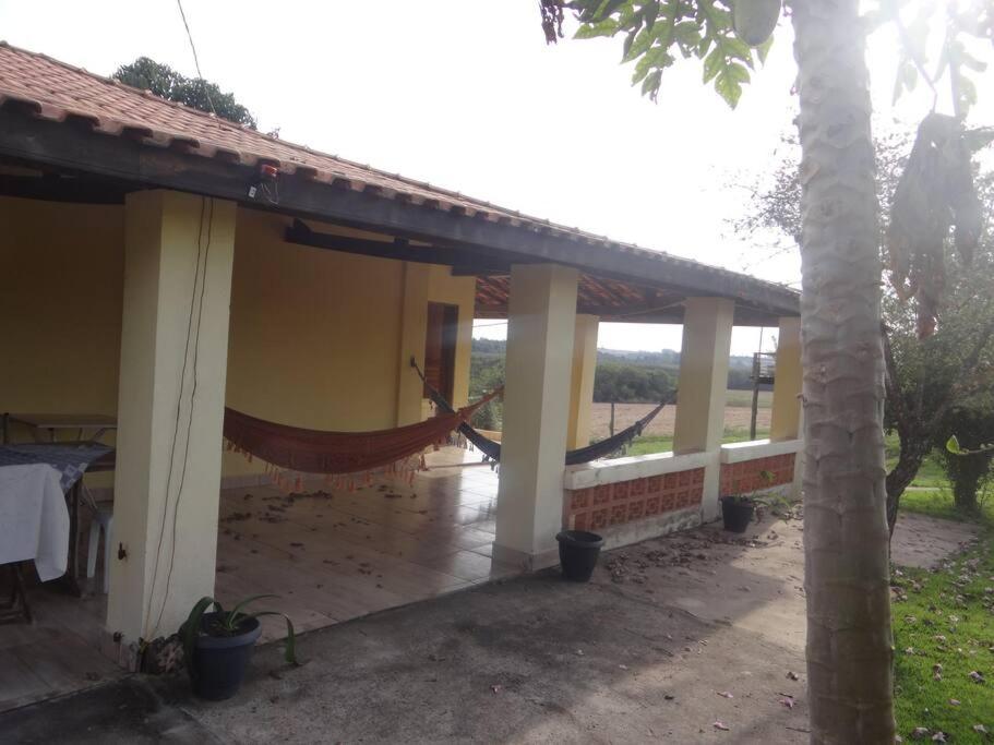 Casa em sítio à beira do Rio Piracicaba c piscina e dois quartos