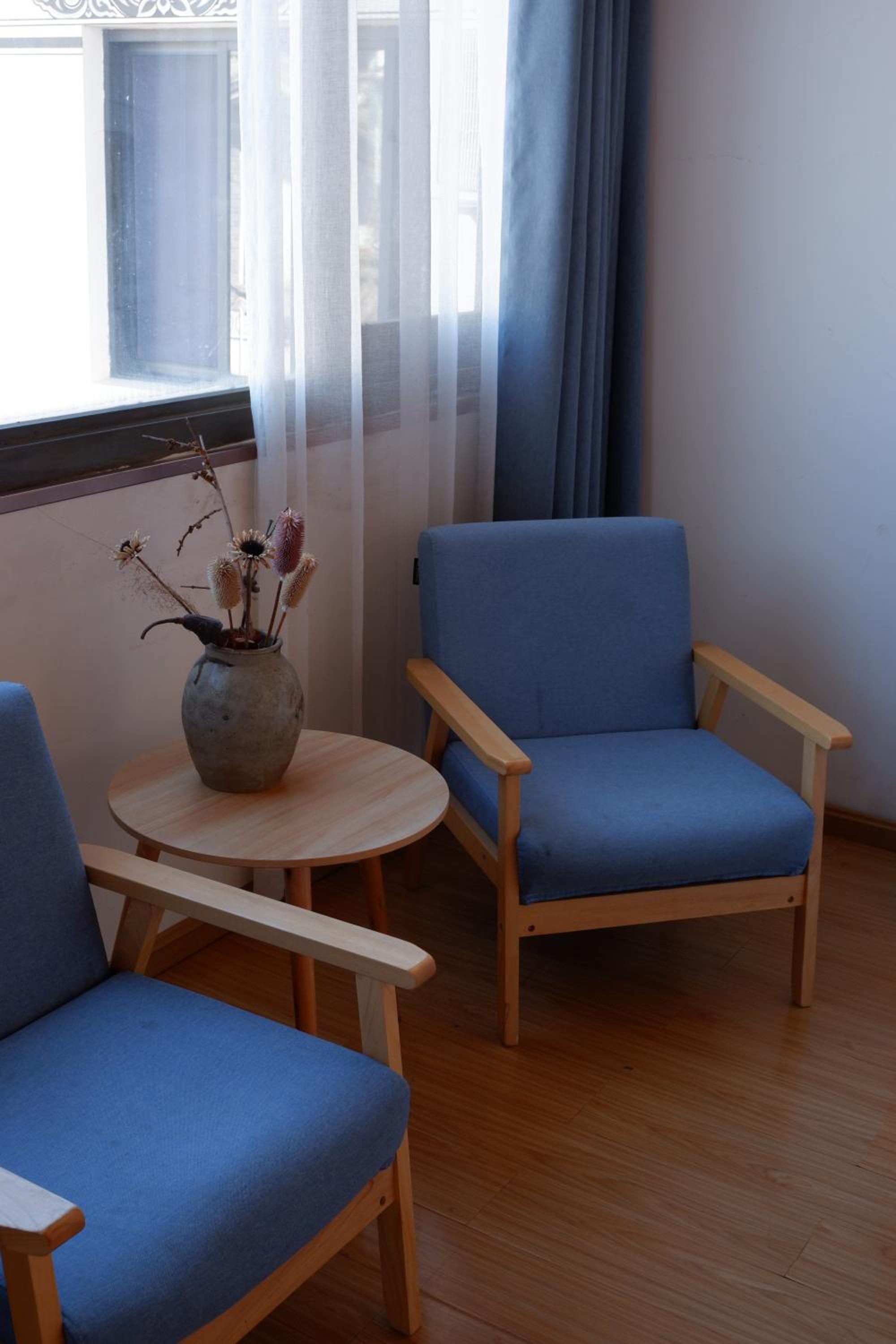 Dali Buxianshan Guesthouse-in Dali ancient city, free coffee, english speaking employee