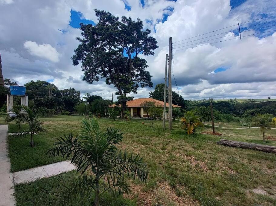 Casa em sítio à beira do Rio Piracicaba c piscina e dois quartos